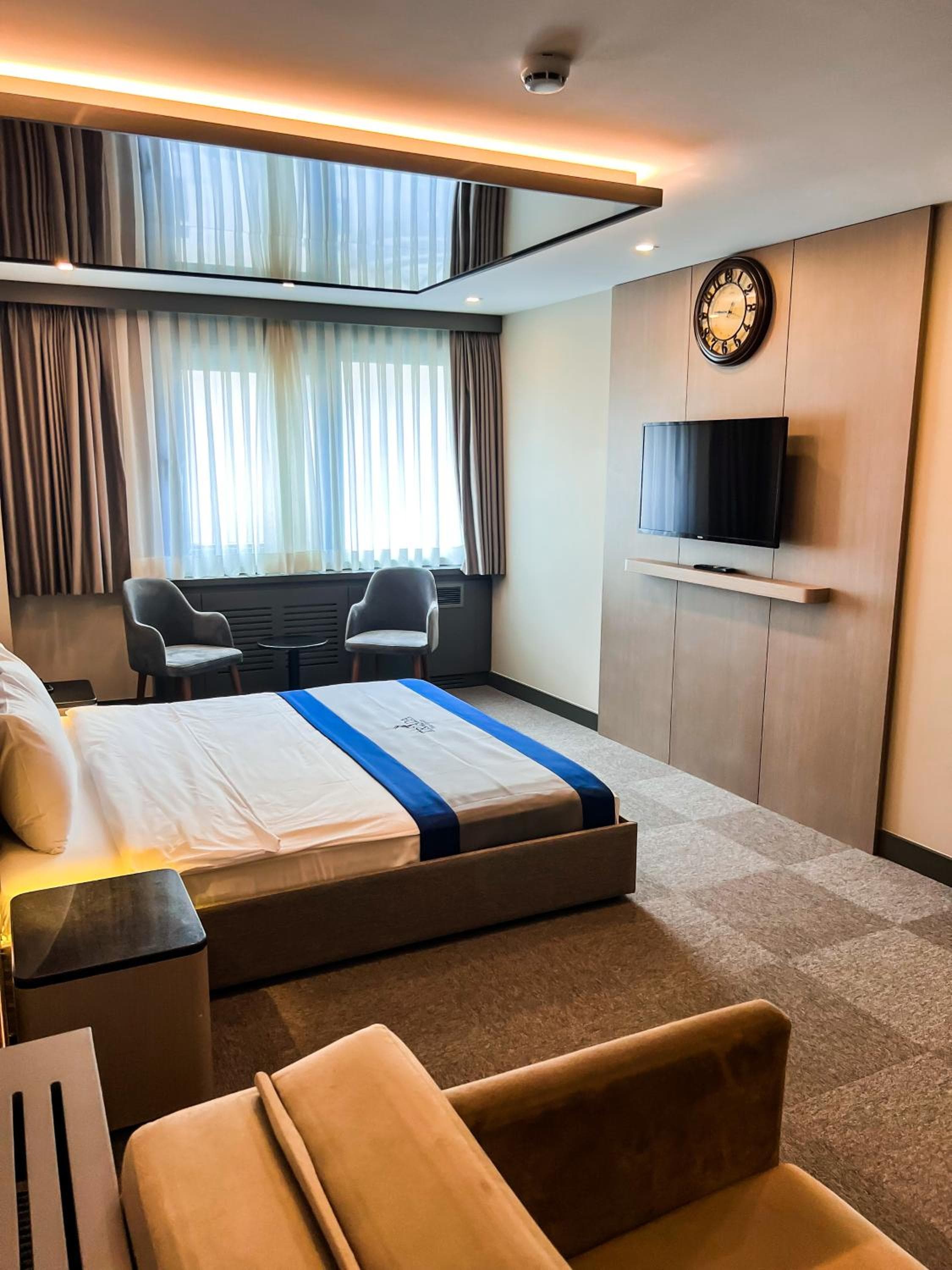 Triada Hotel Karaköy — 11
