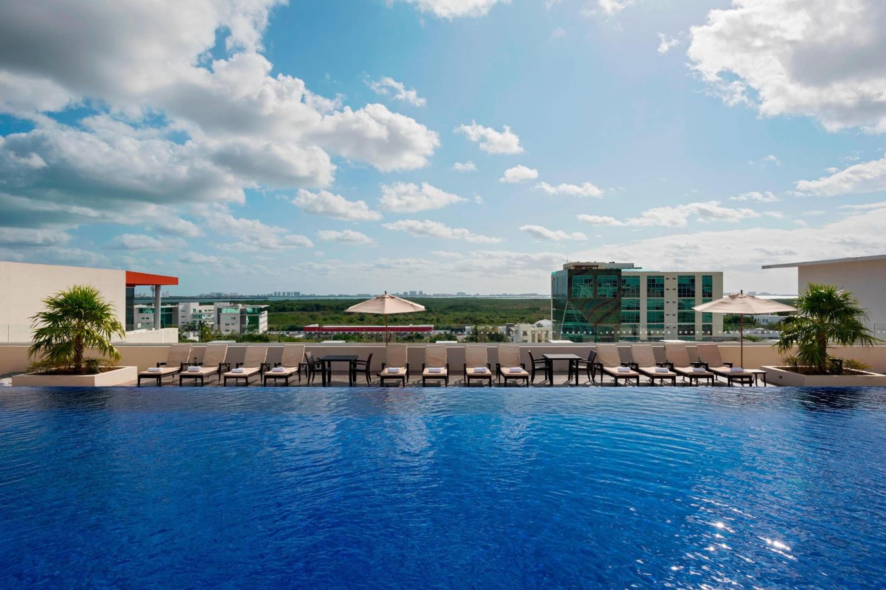 Four Points by Sheraton Cancun Centro — 13