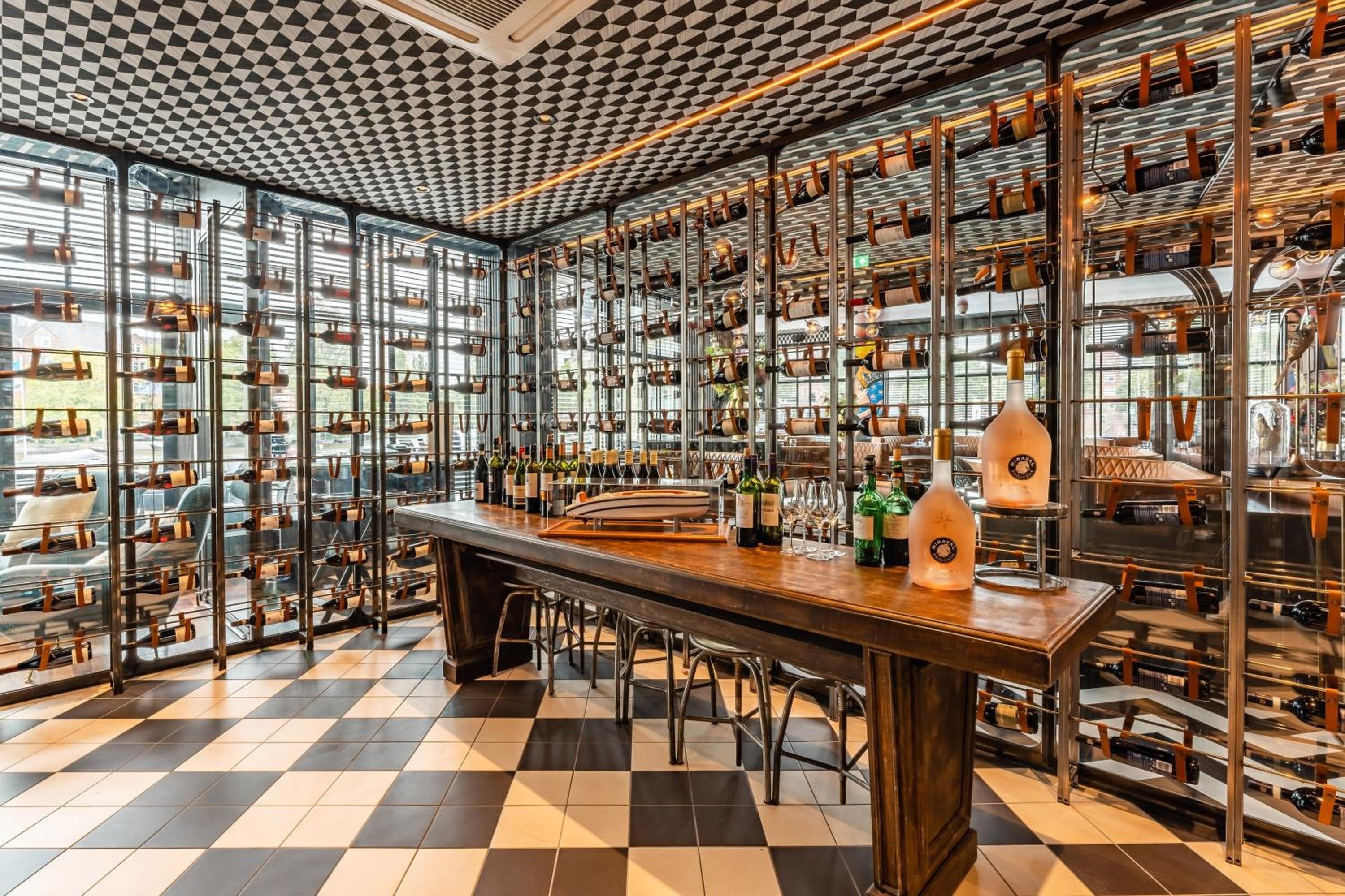 Apollo Hotel Amsterdam, a Tribute Portfolio Hotel — 18