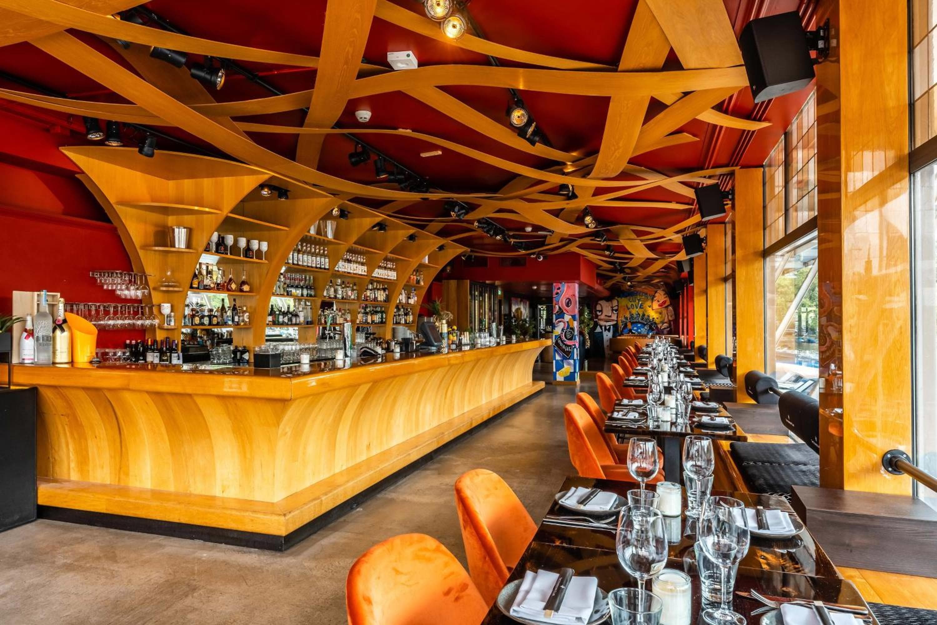 Apollo Hotel Amsterdam, a Tribute Portfolio Hotel — 6