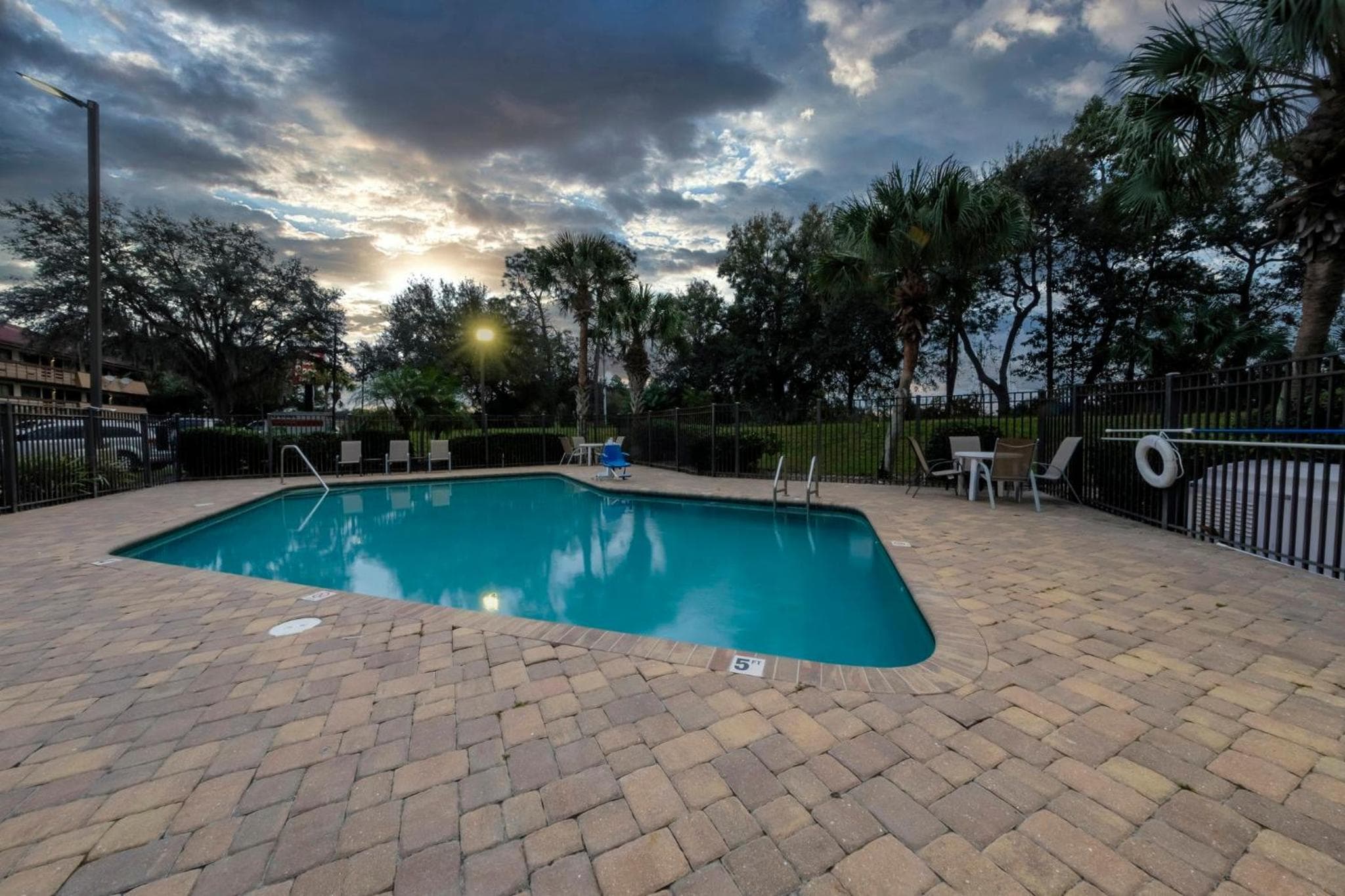 Red Roof Inn Tampa - Brandon — 23