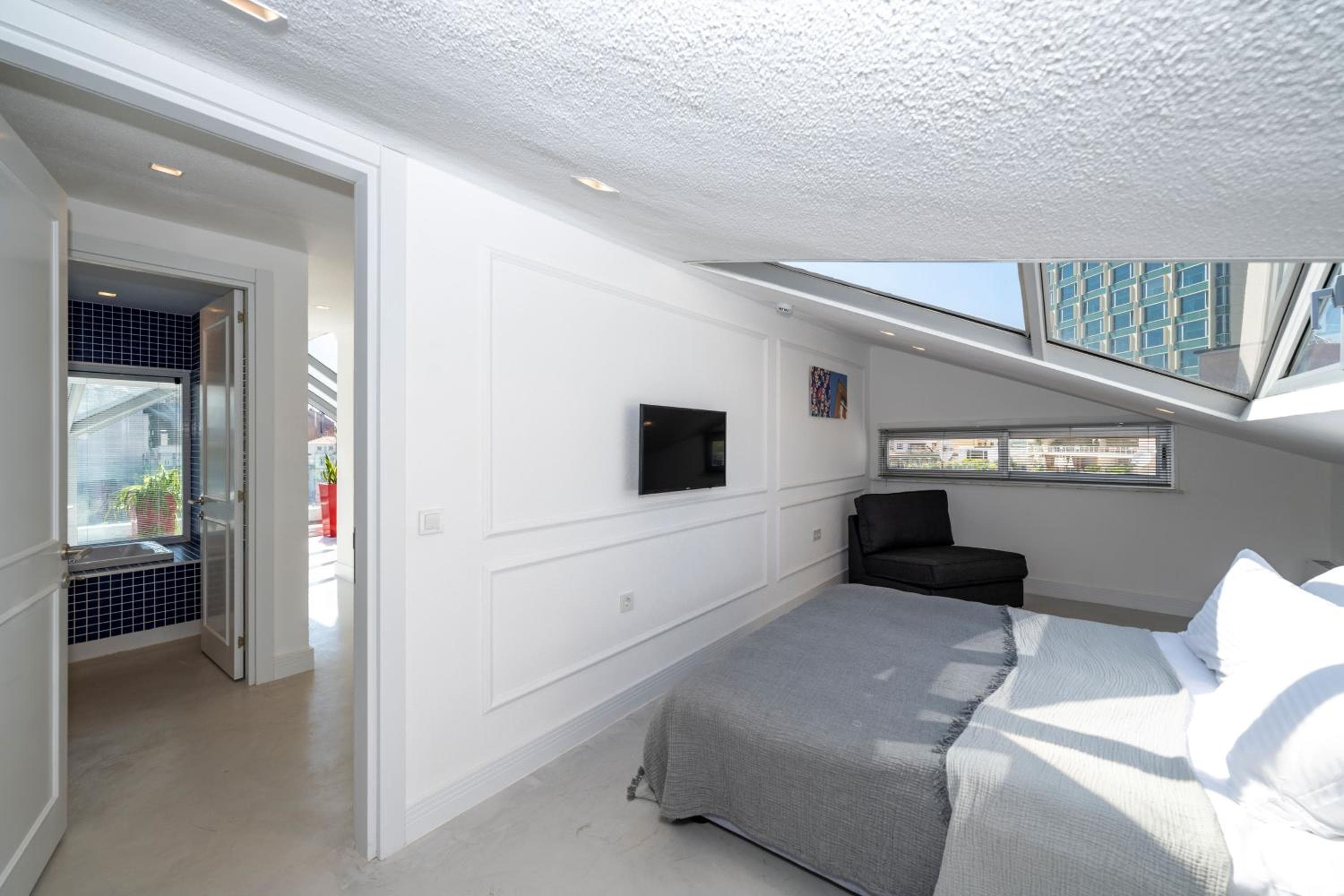 Juno Hotel Taksim — 18