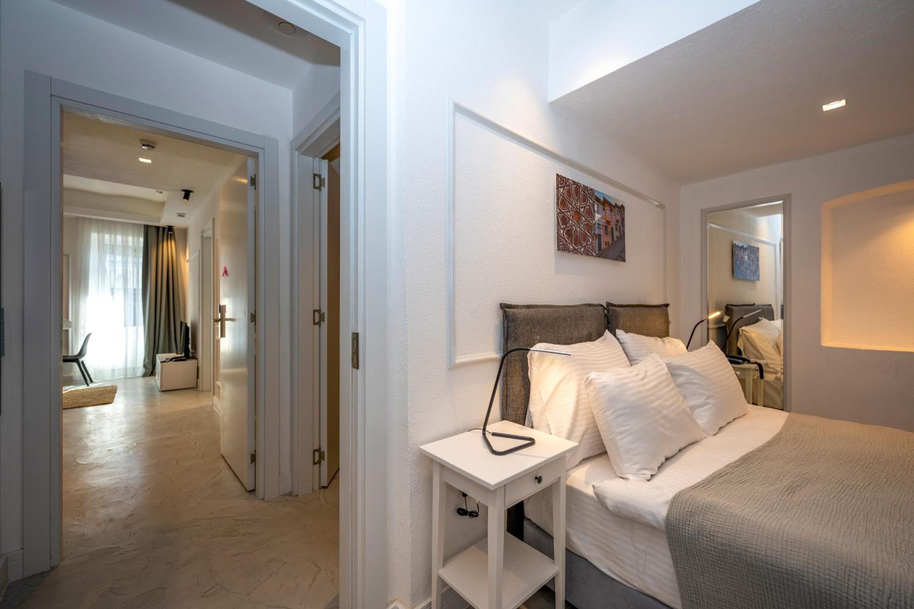 Juno Hotel Taksim — 30