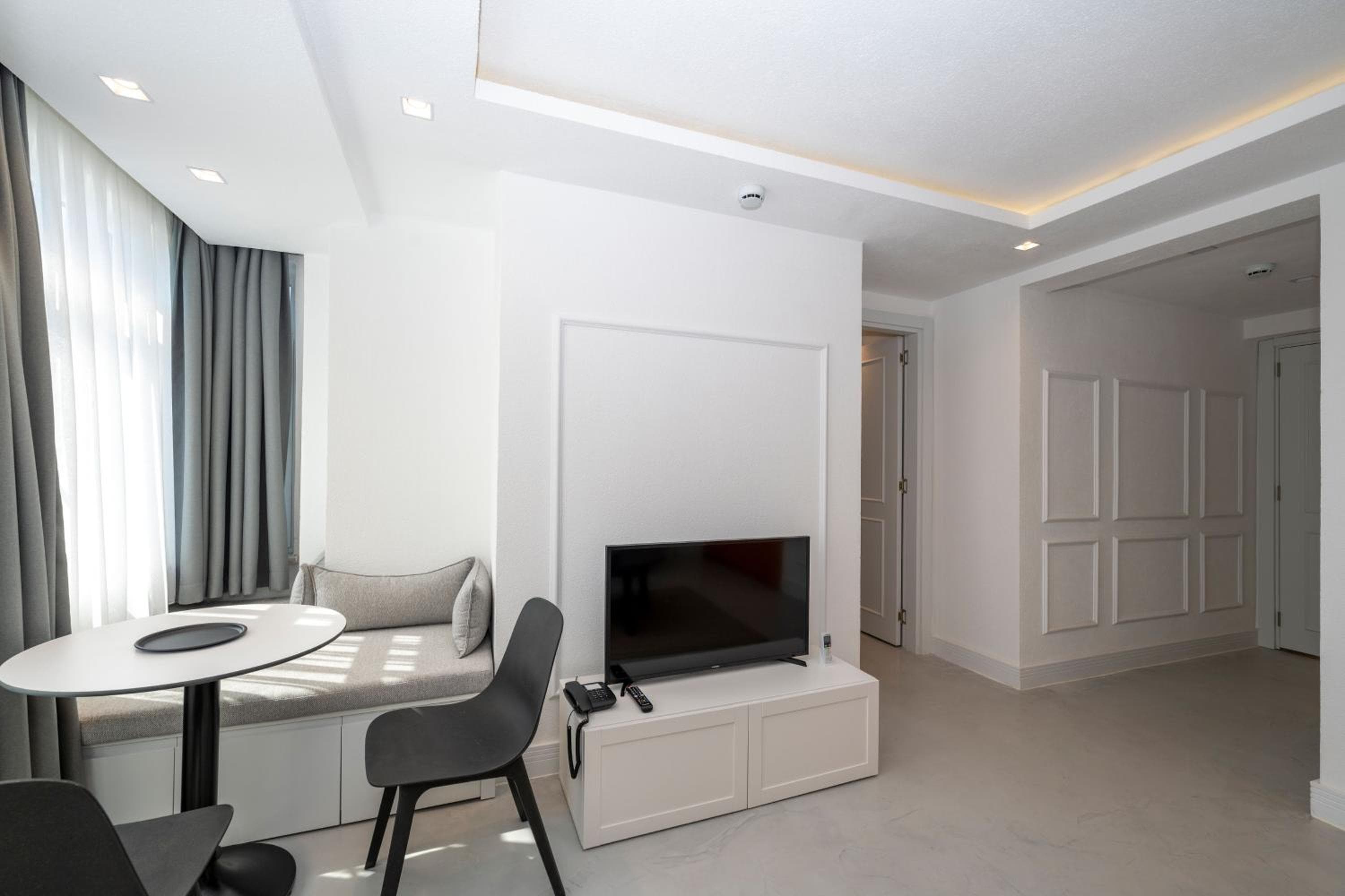 Juno Hotel Taksim — 10