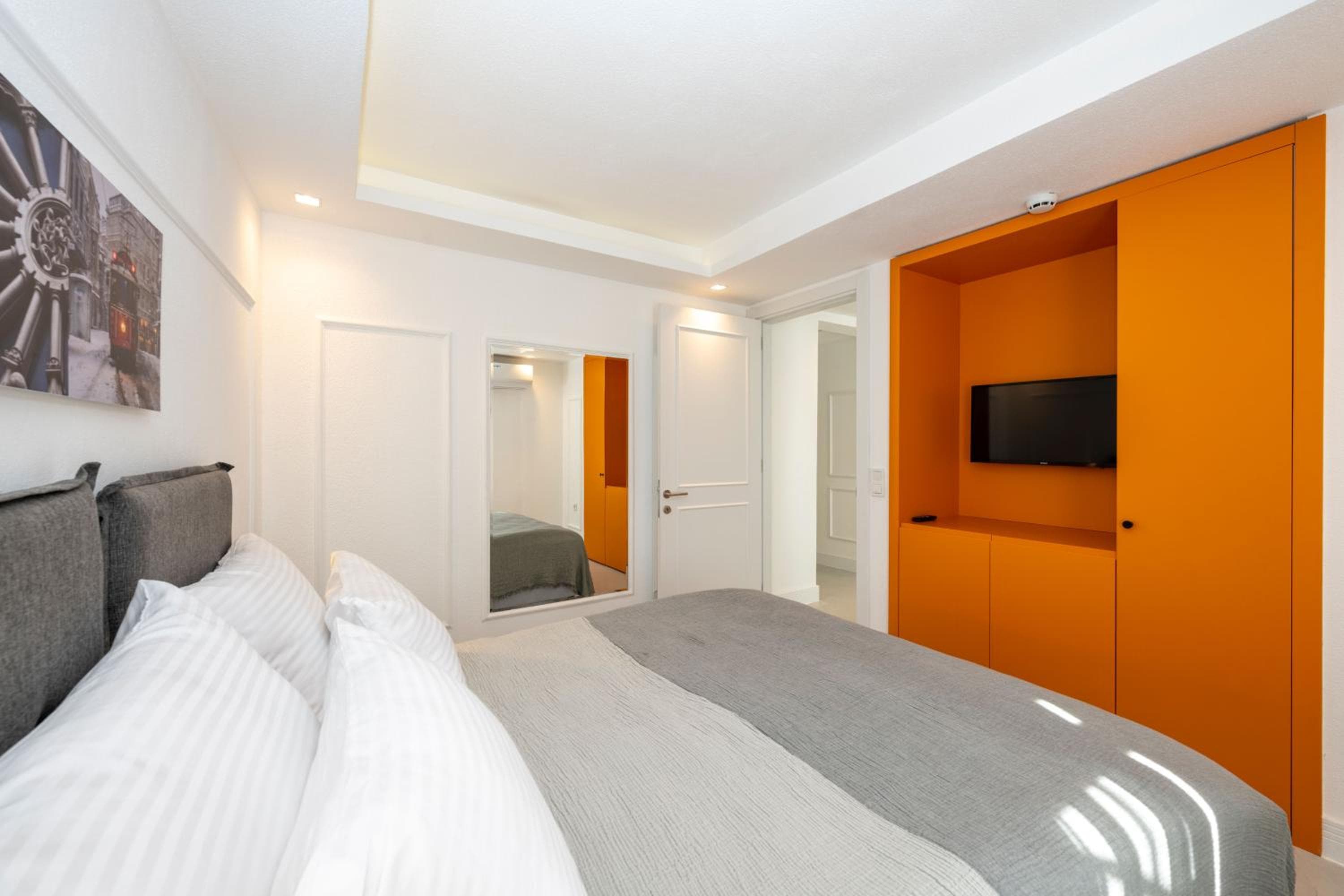 Juno Hotel Taksim — 17