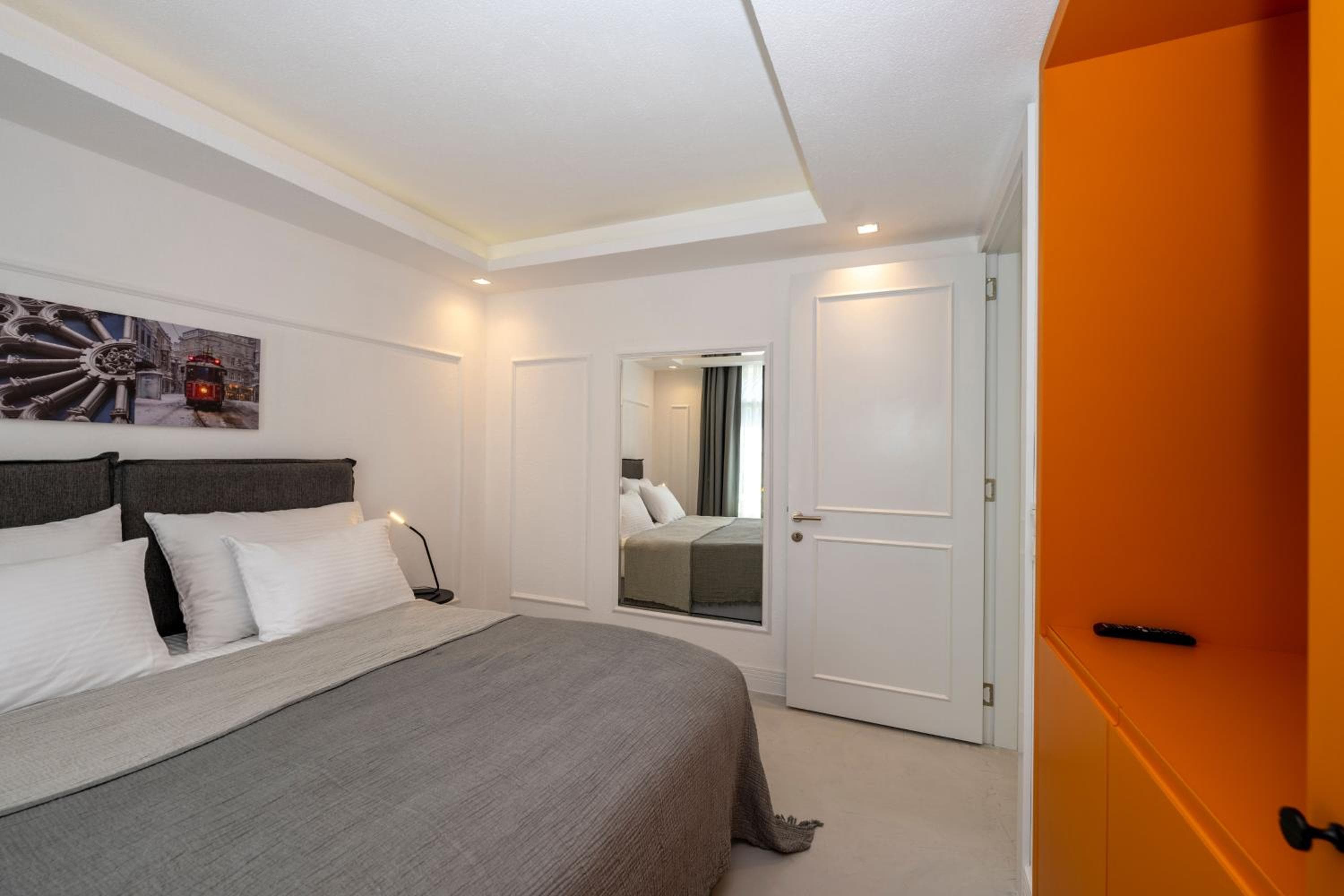 Juno Hotel Taksim — 19