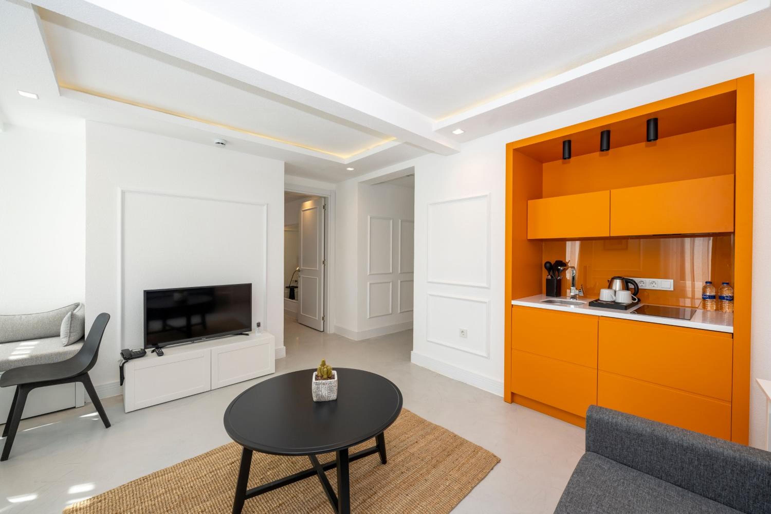 Juno Hotel Taksim — 24
