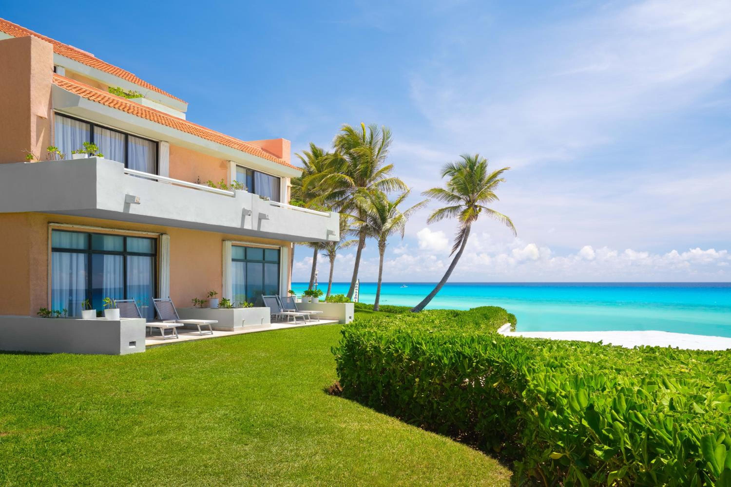 Wyndham Grand Cancun All Inclusive Resort & Villas — 15