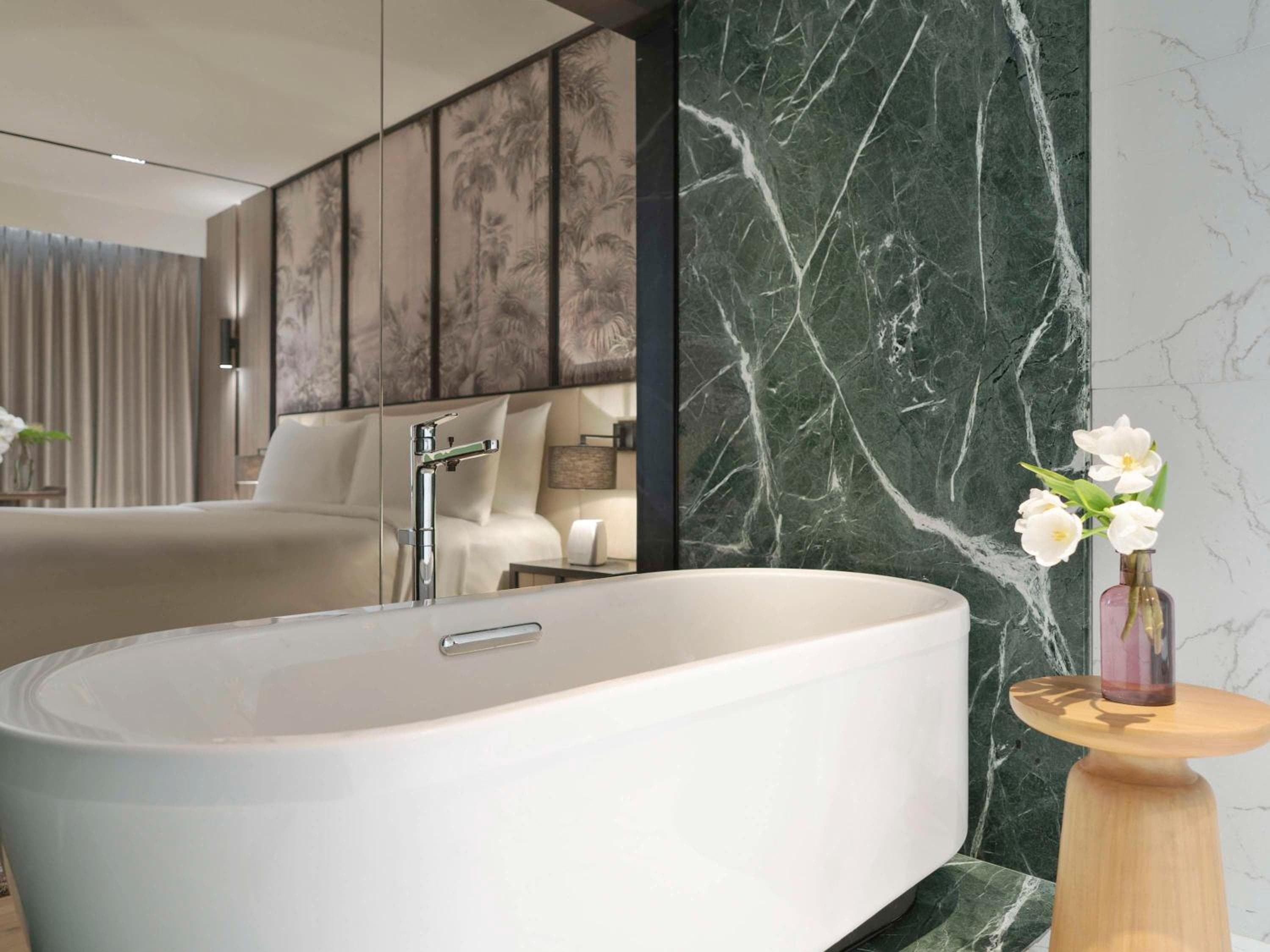 Mövenpick BDMS Wellness Resort Bangkok — 11