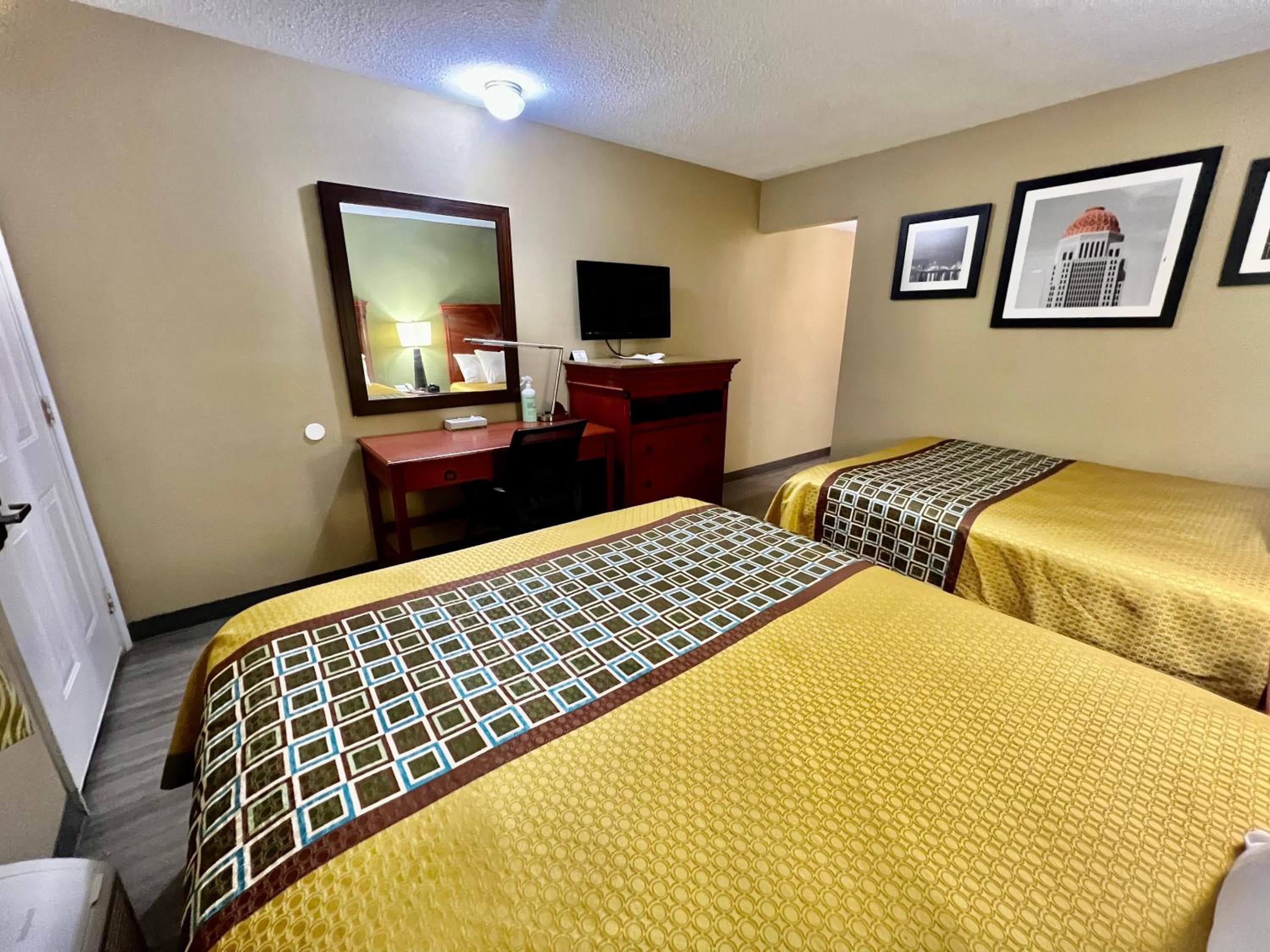 Deluxe Inn & Suites By OYO Miami OK — 3