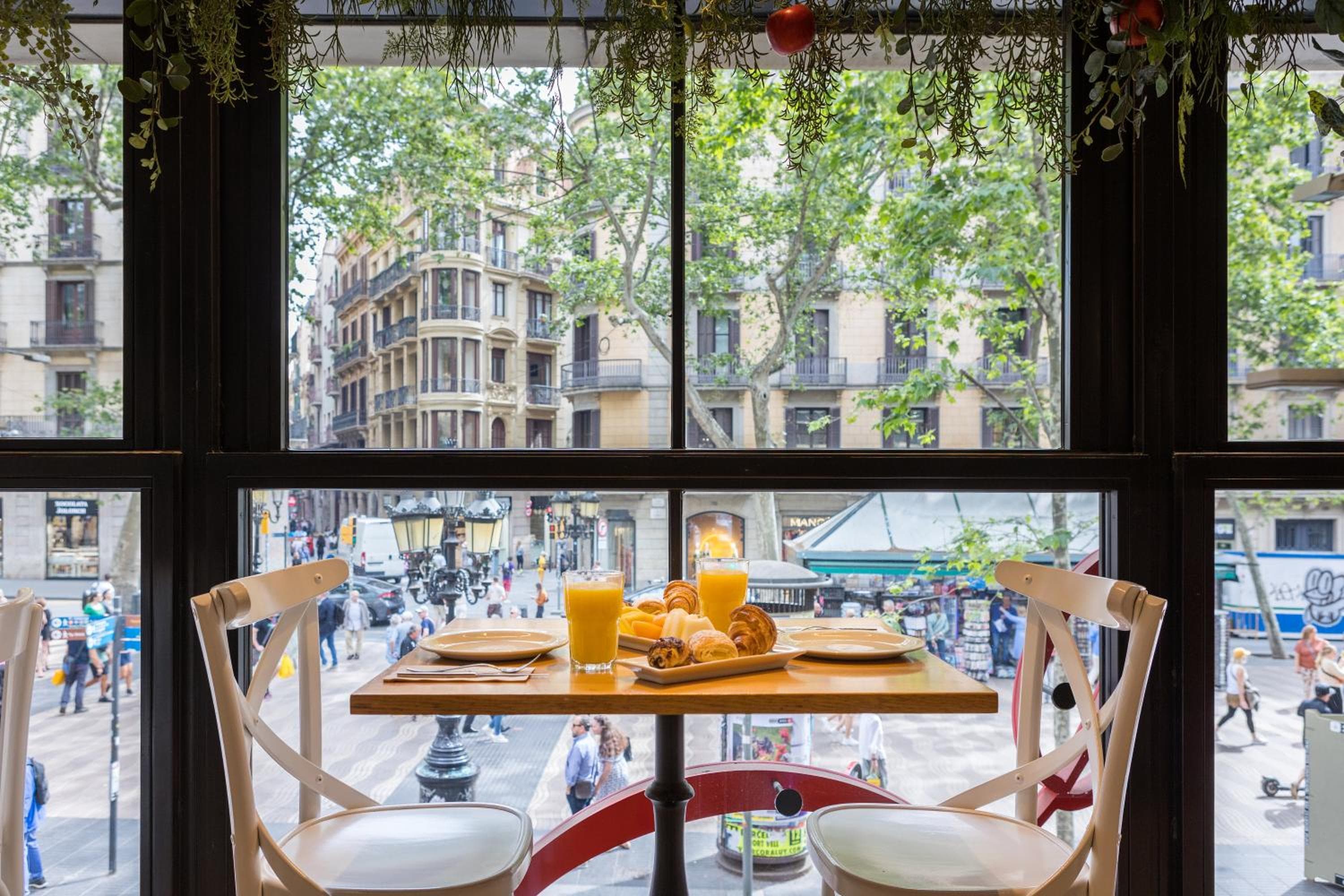 Rambla Reale — 21