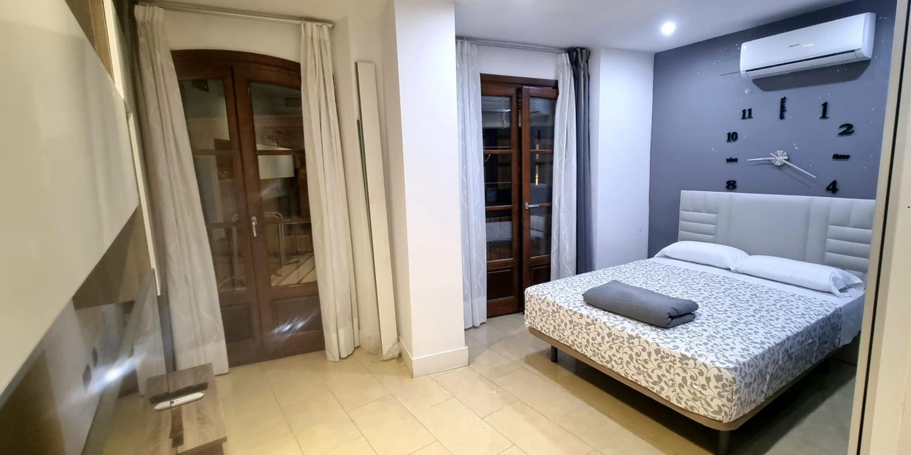 Apartamentos Salamanca — 12