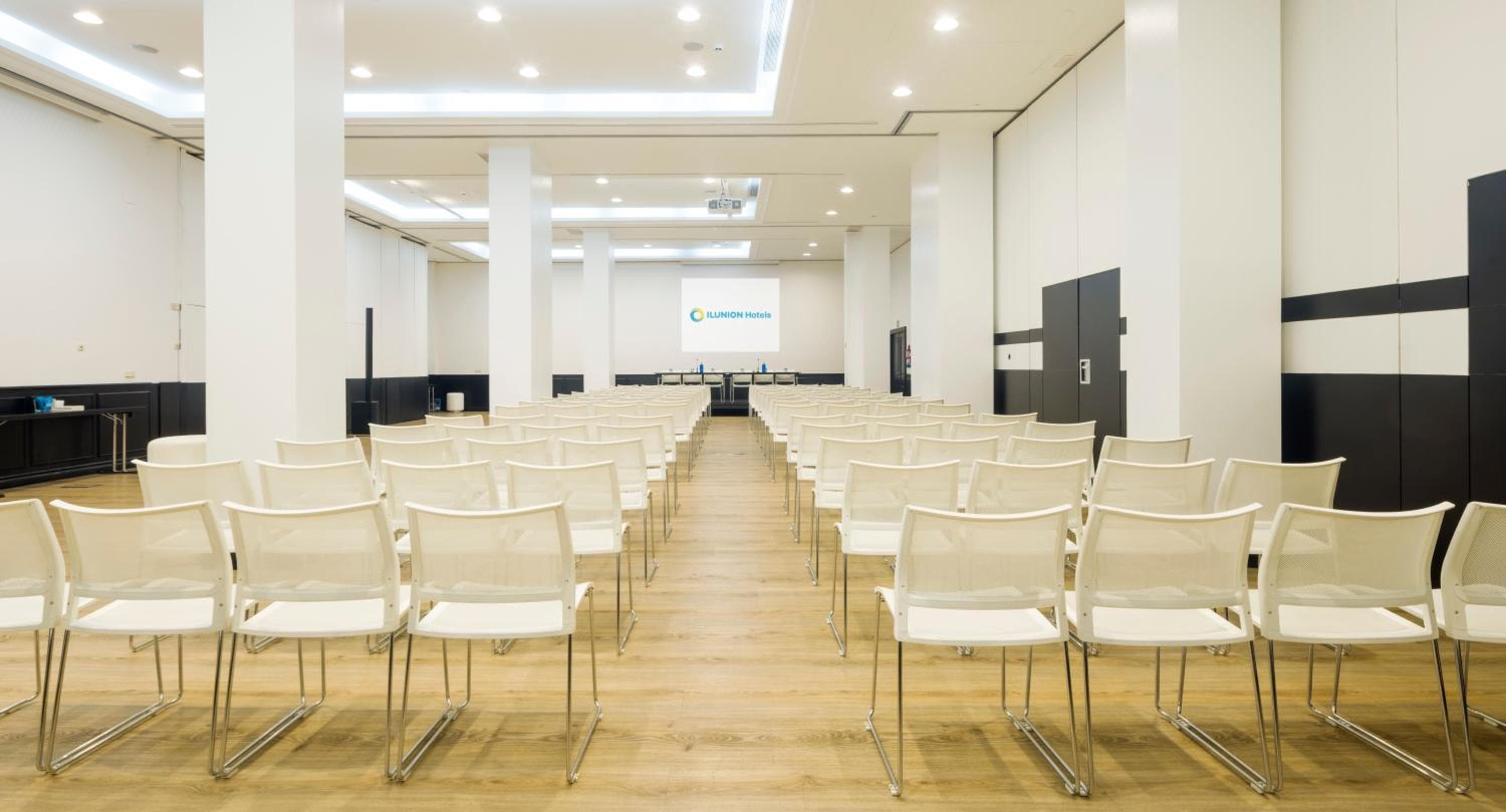Ilunion Suites Madrid — 23
