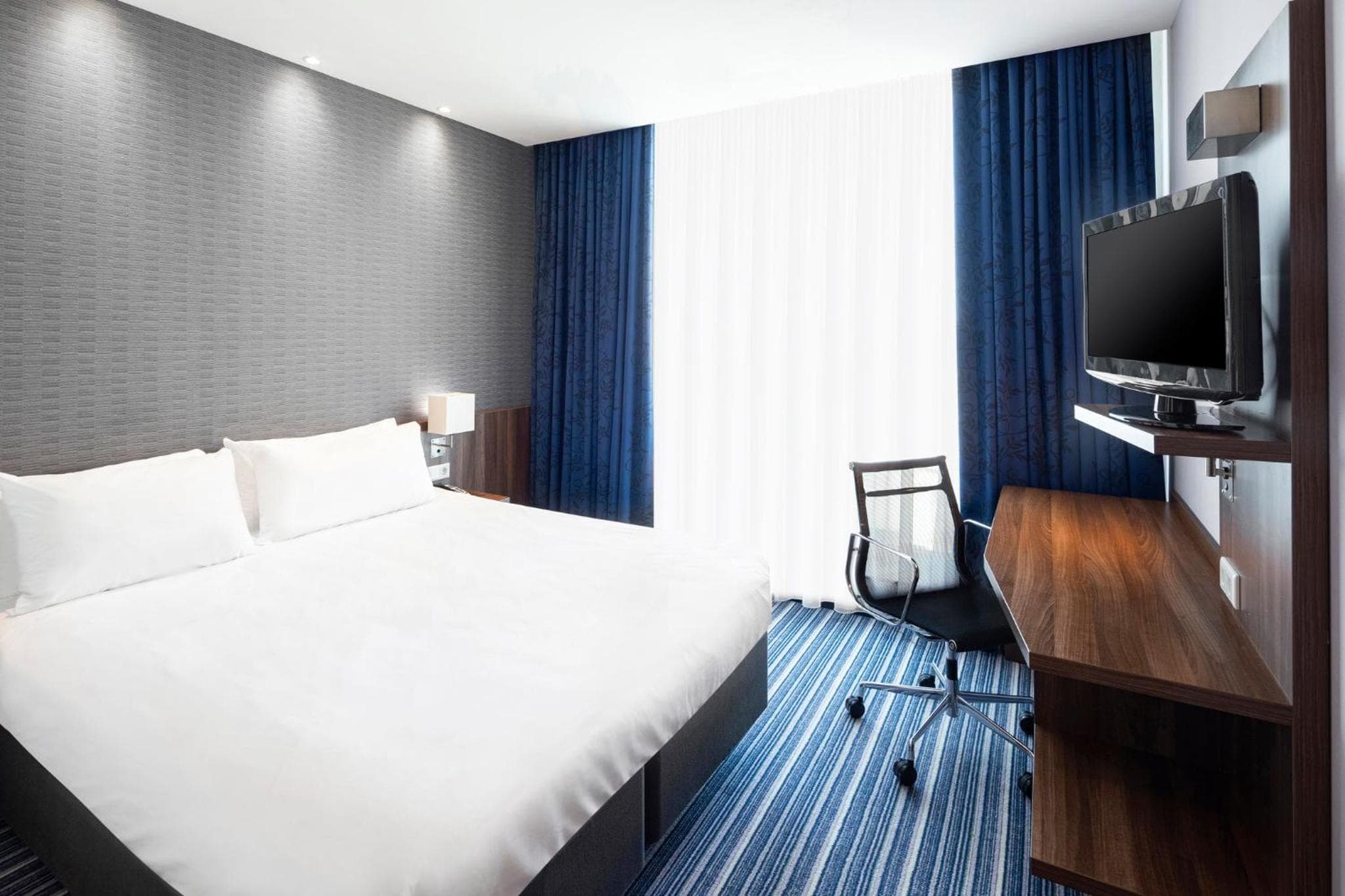 Holiday Inn Express Amsterdam Arena Towers by IHG — 21