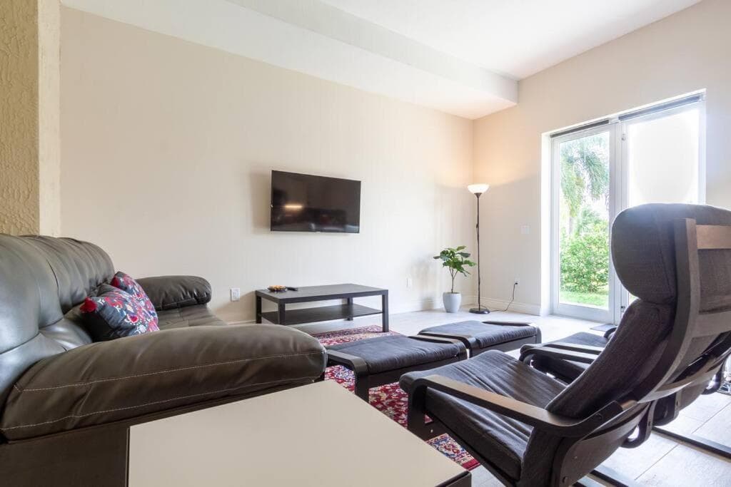 Fort Lauderdale guest house — 7