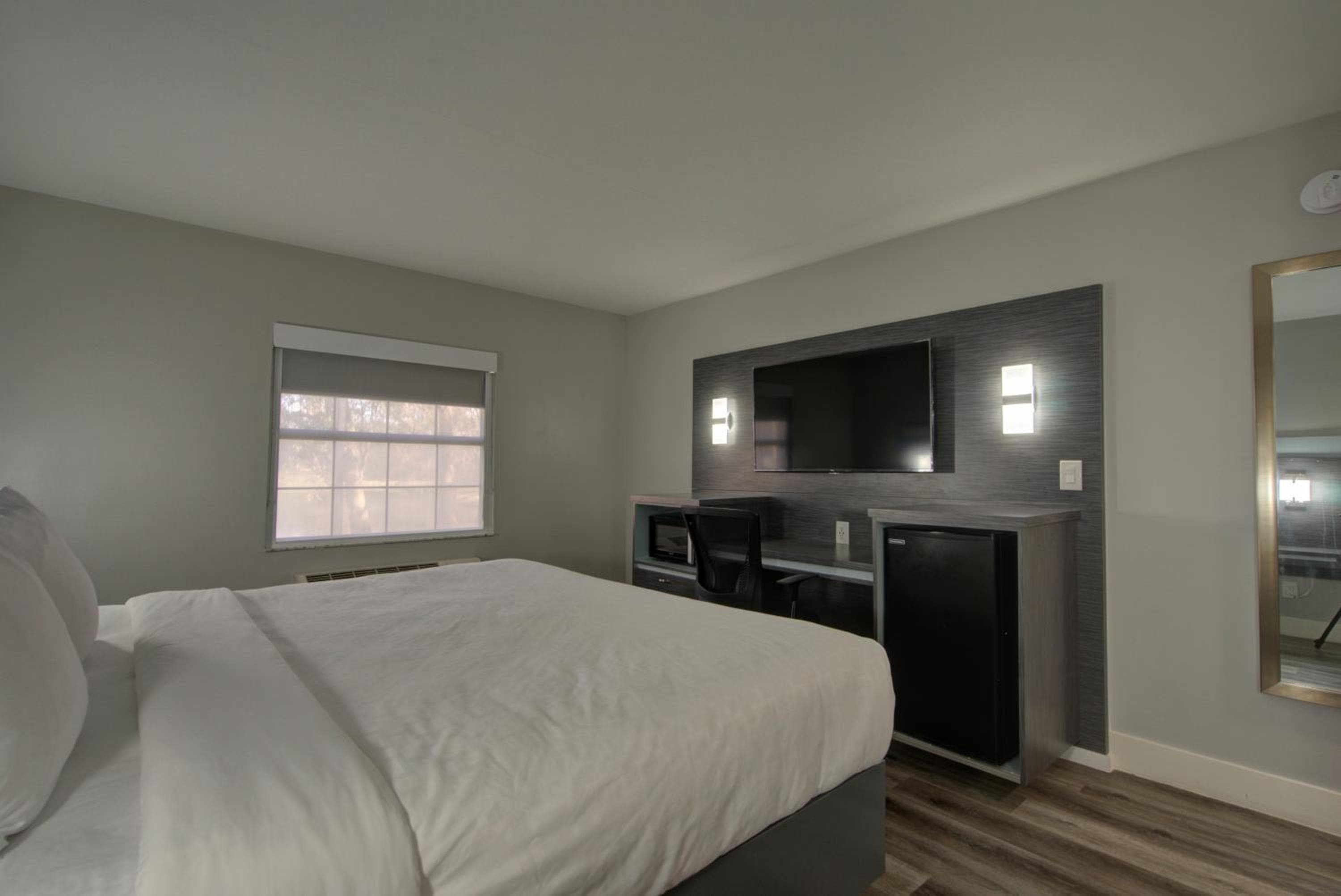 Clarion Pointe Tampa-Brandon Near Fairgrounds and Casino — 26