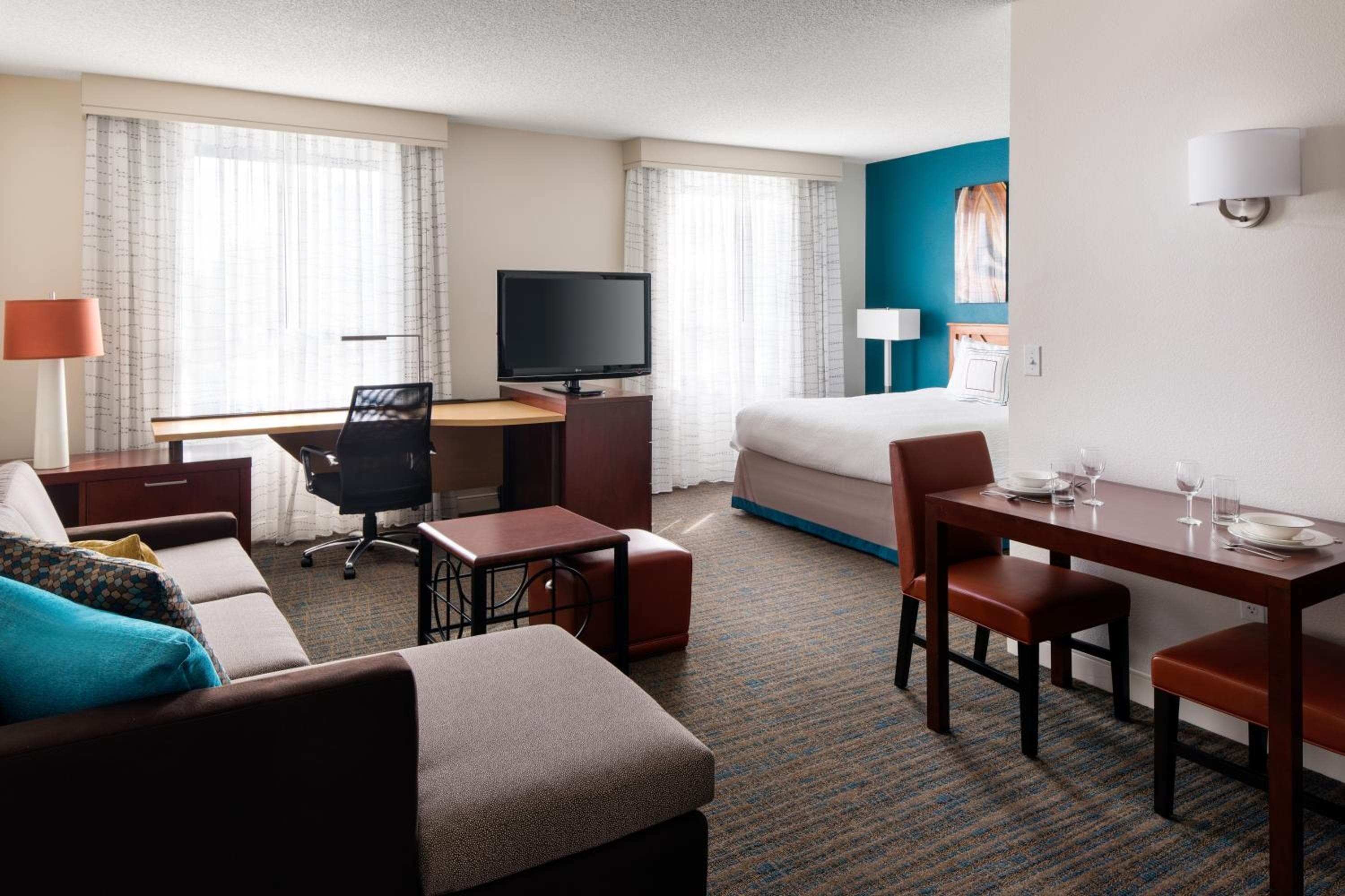 Residence Inn by Marriott Las Vegas Hughes Center — 2