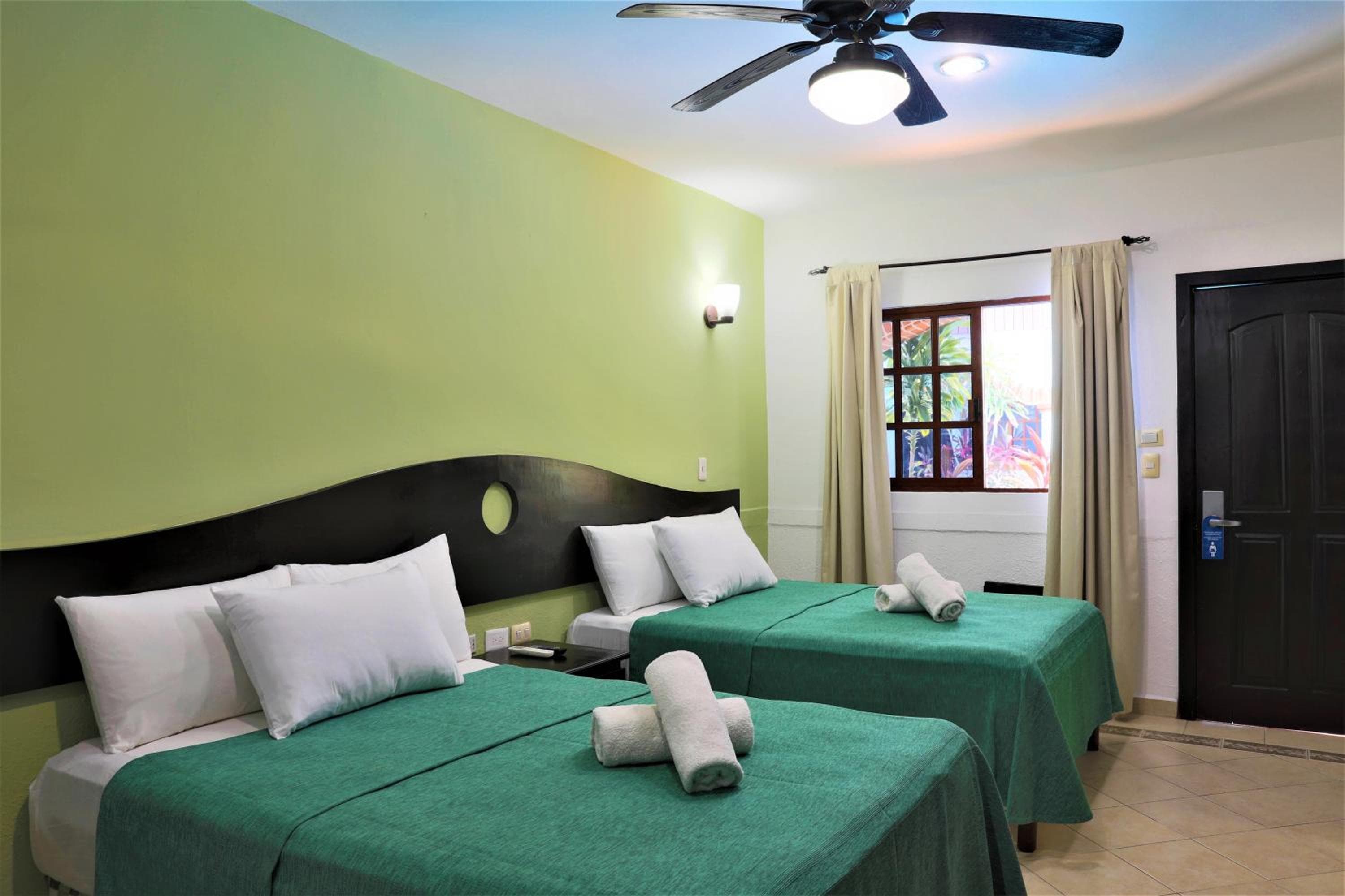Hotel Colonial Playa del Carmen — 8
