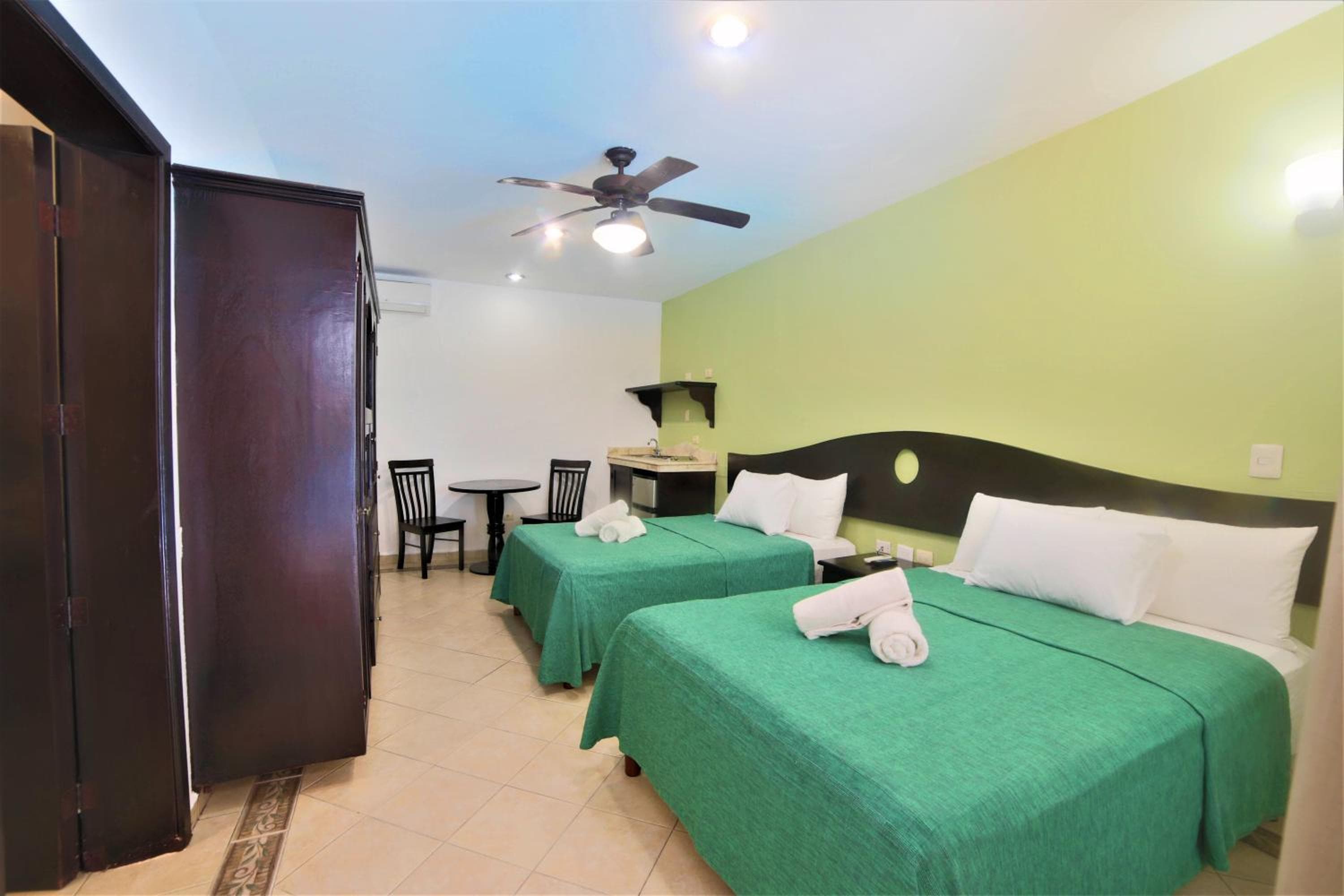 Hotel Colonial Playa del Carmen — 29