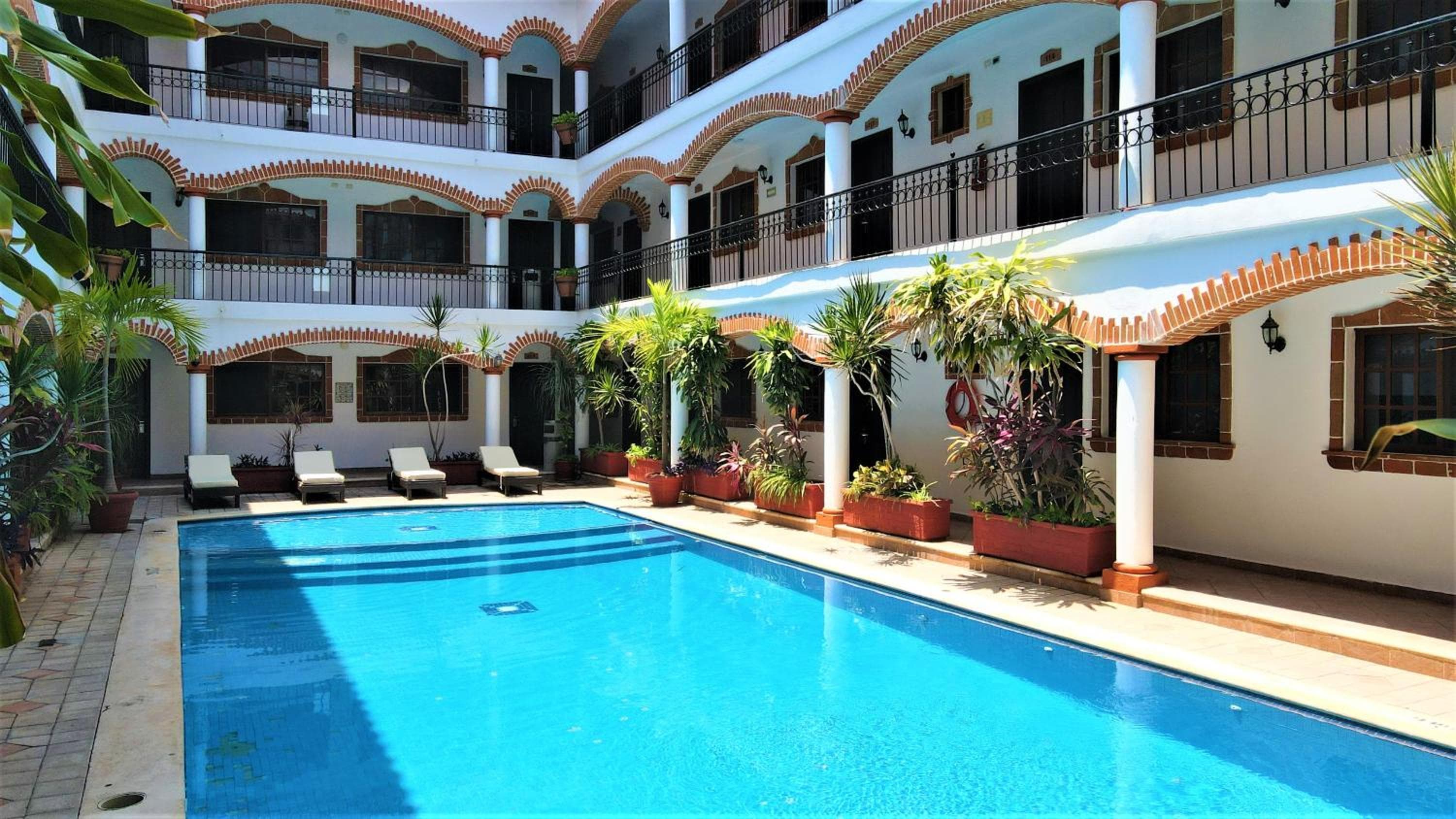 Hotel Colonial Playa del Carmen — 13