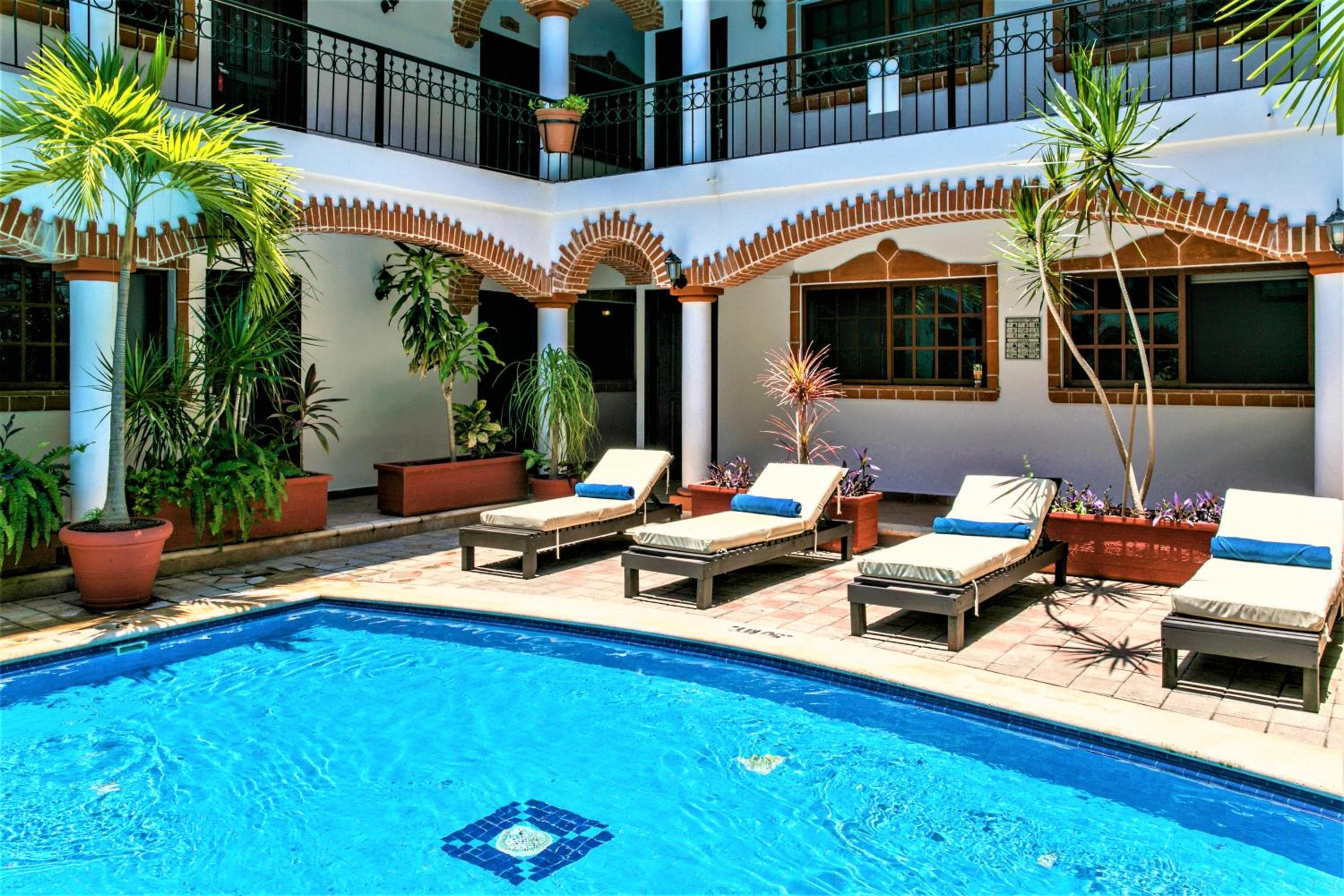 Hotel Colonial Playa del Carmen — 3