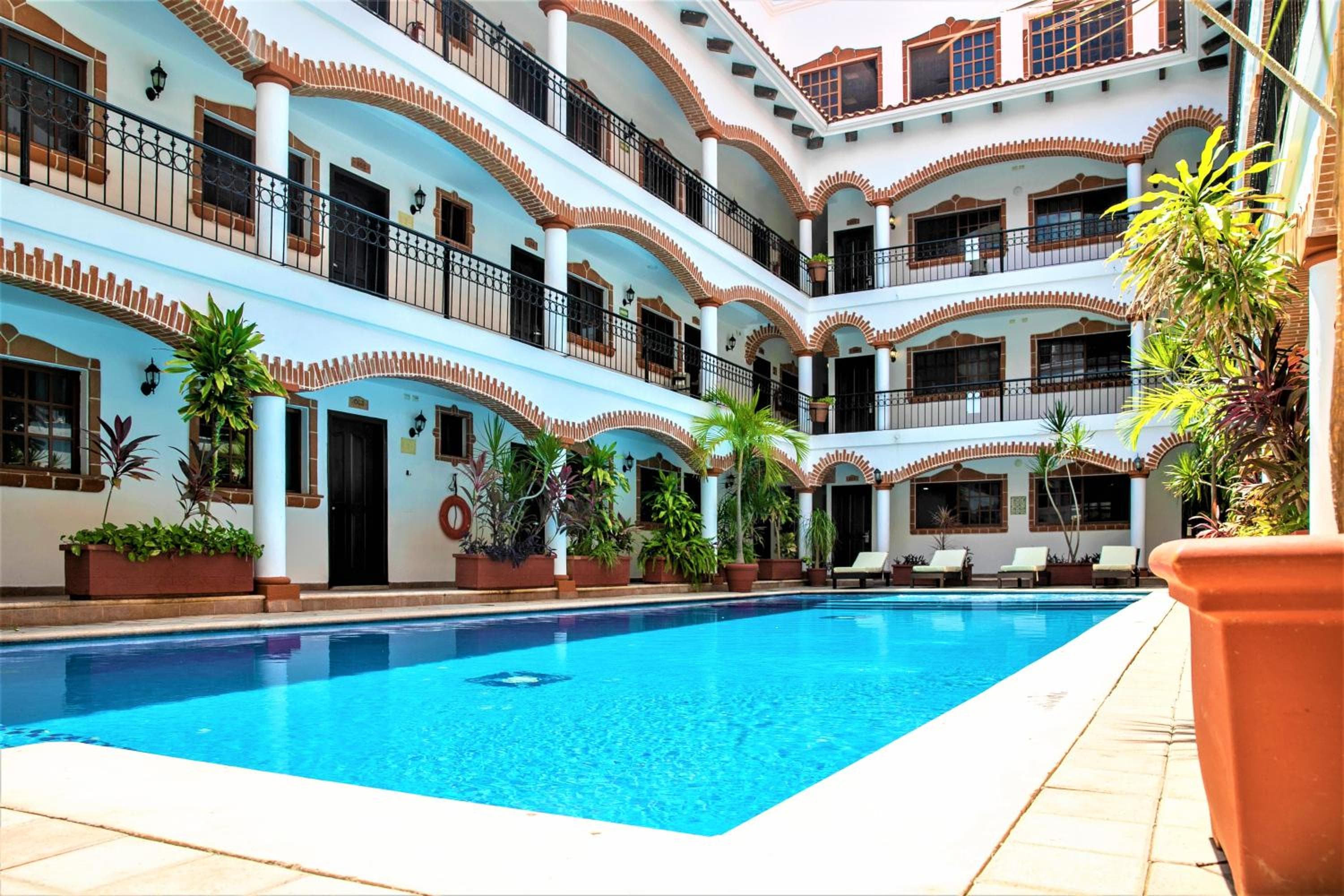 Hotel Colonial Playa del Carmen — 9