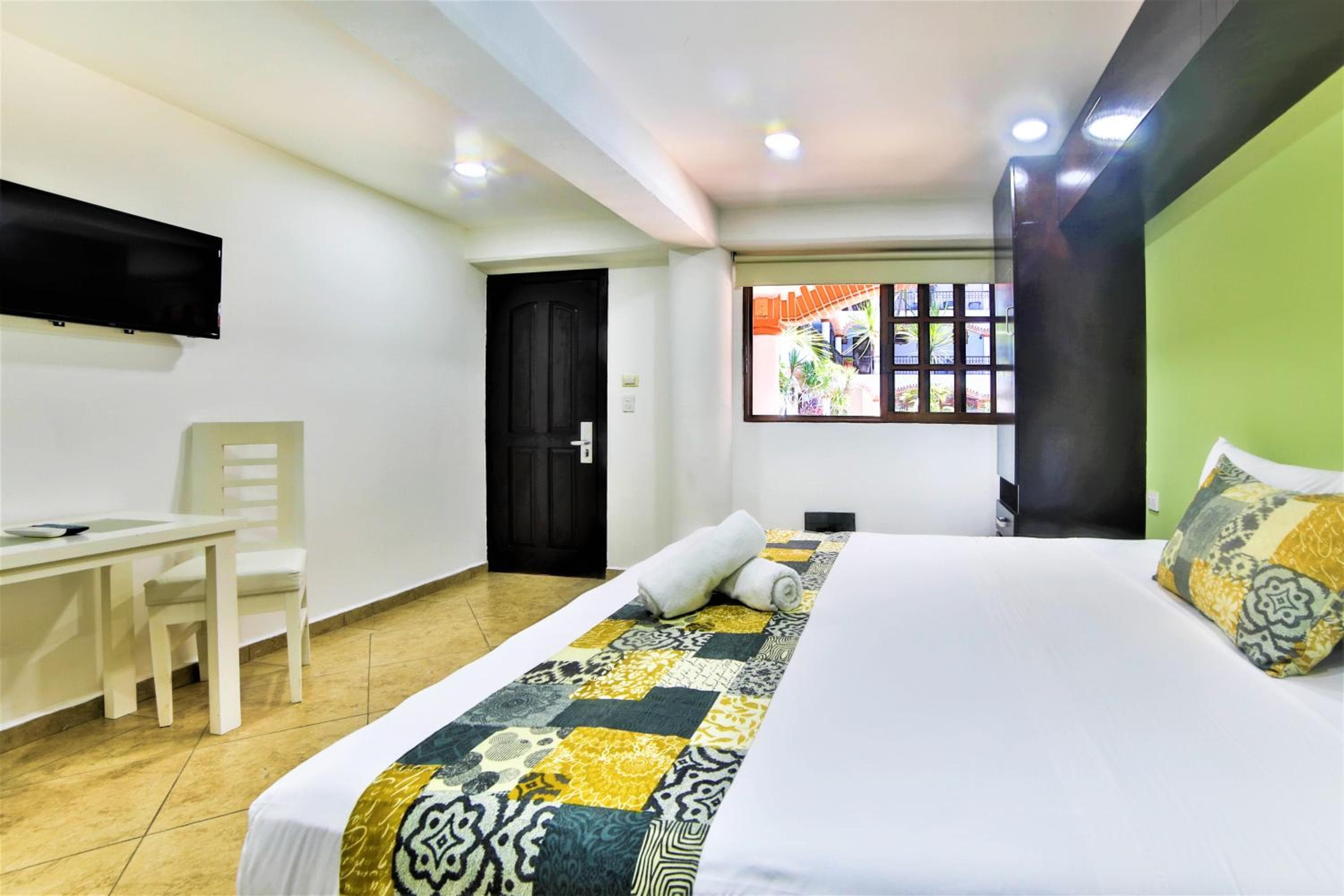 Hotel Colonial Playa del Carmen — 12
