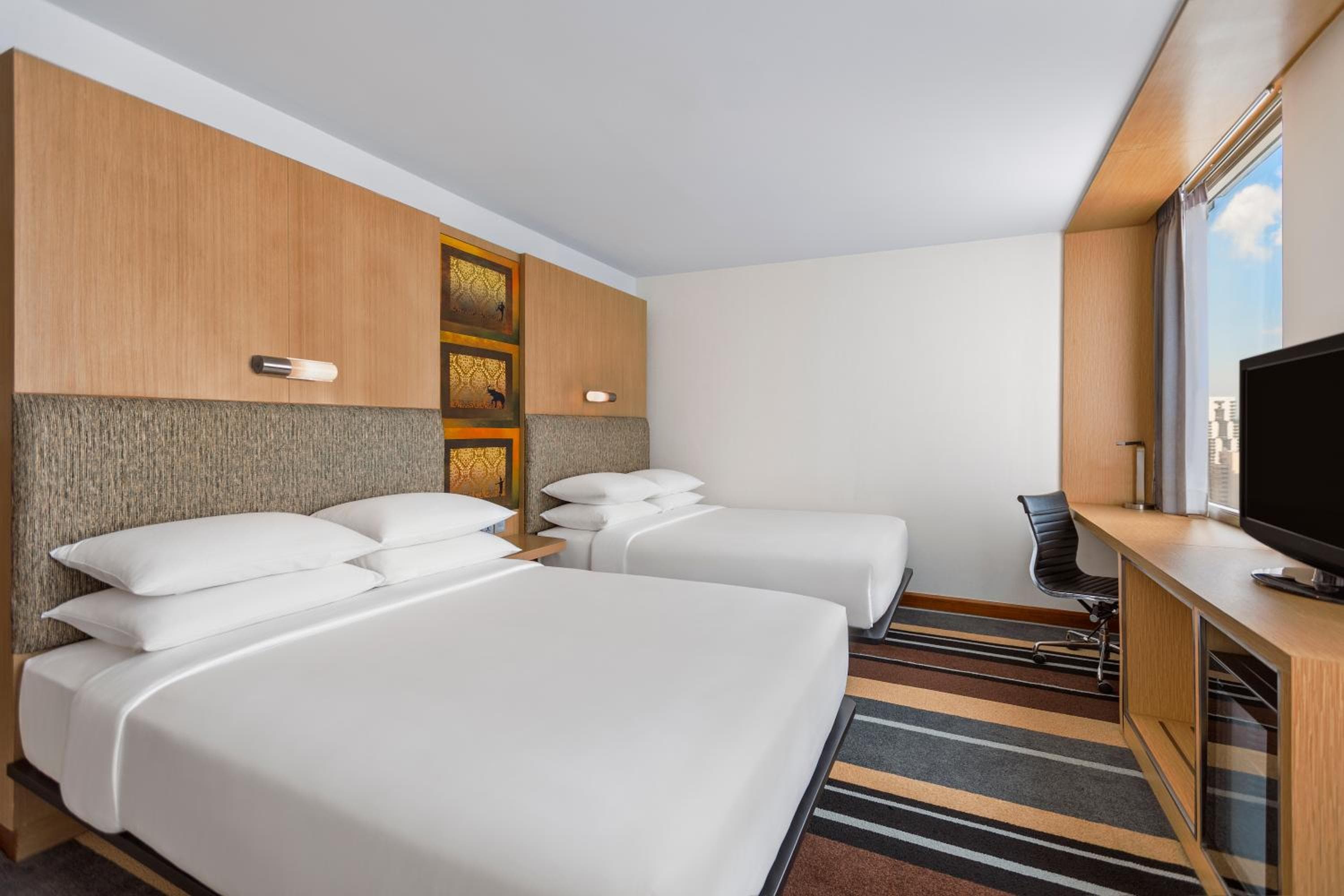 Aloft by Marriott Bangkok Sukhumvit 11 — 5