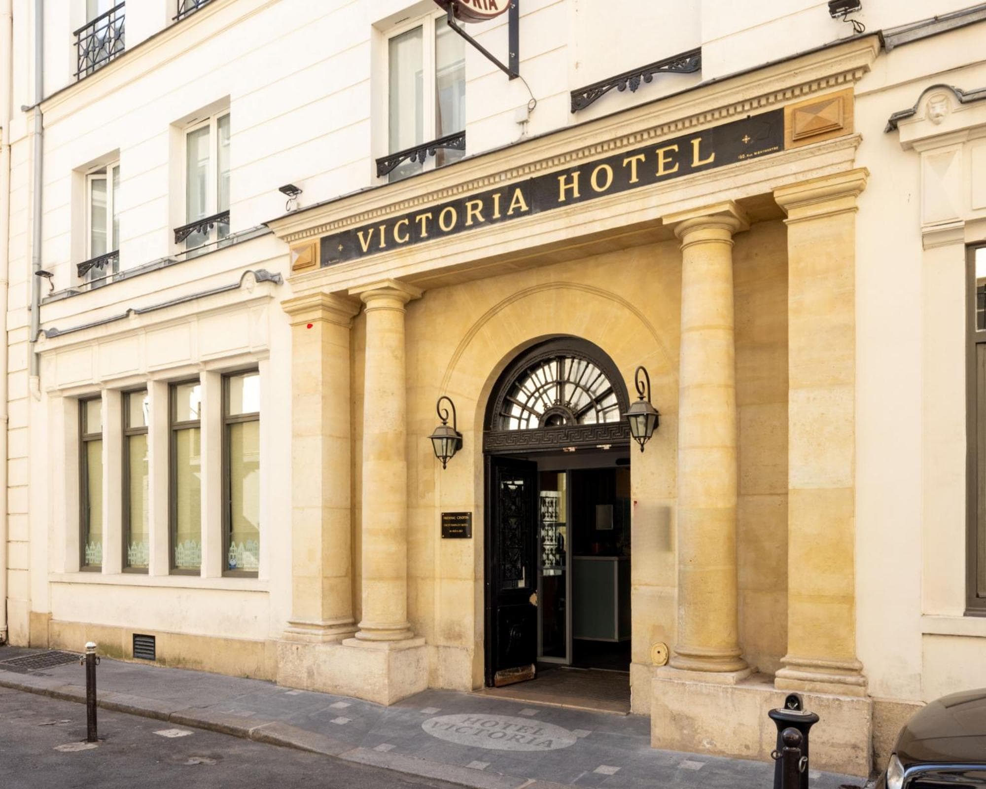 Hotel Victoria — 1