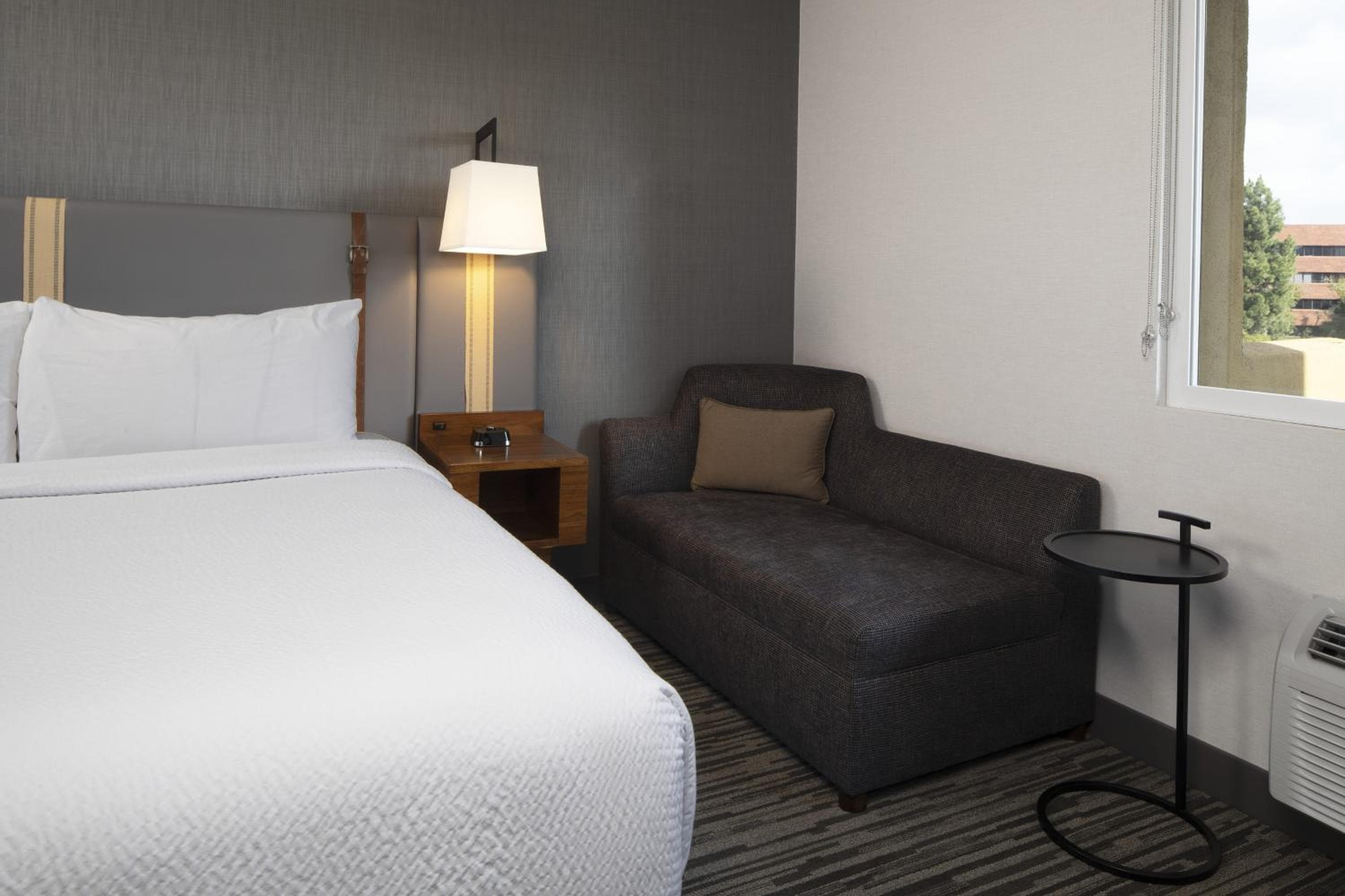 Four Points by Sheraton Los Angeles Westside — 8