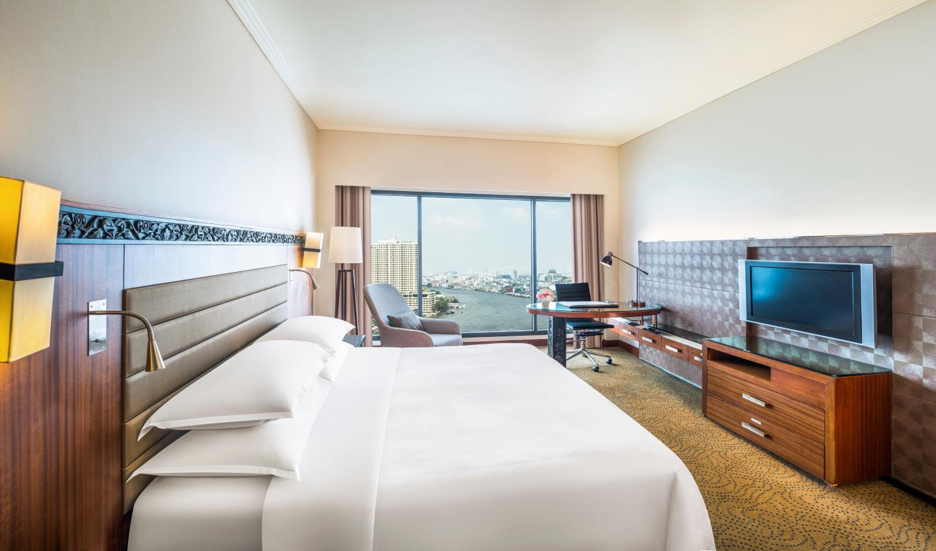Royal Orchid Sheraton Riverside Hotel Bangkok — 11