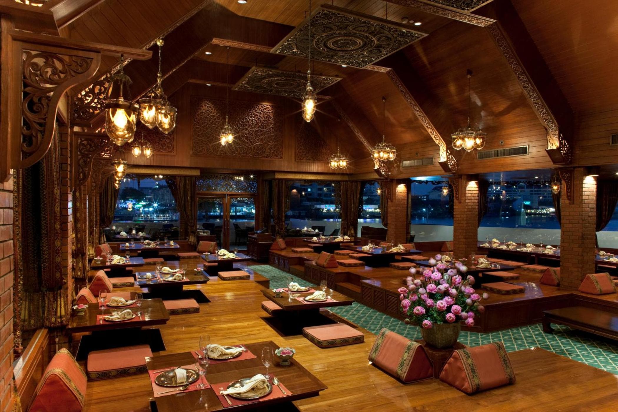 Royal Orchid Sheraton Riverside Hotel Bangkok — 21