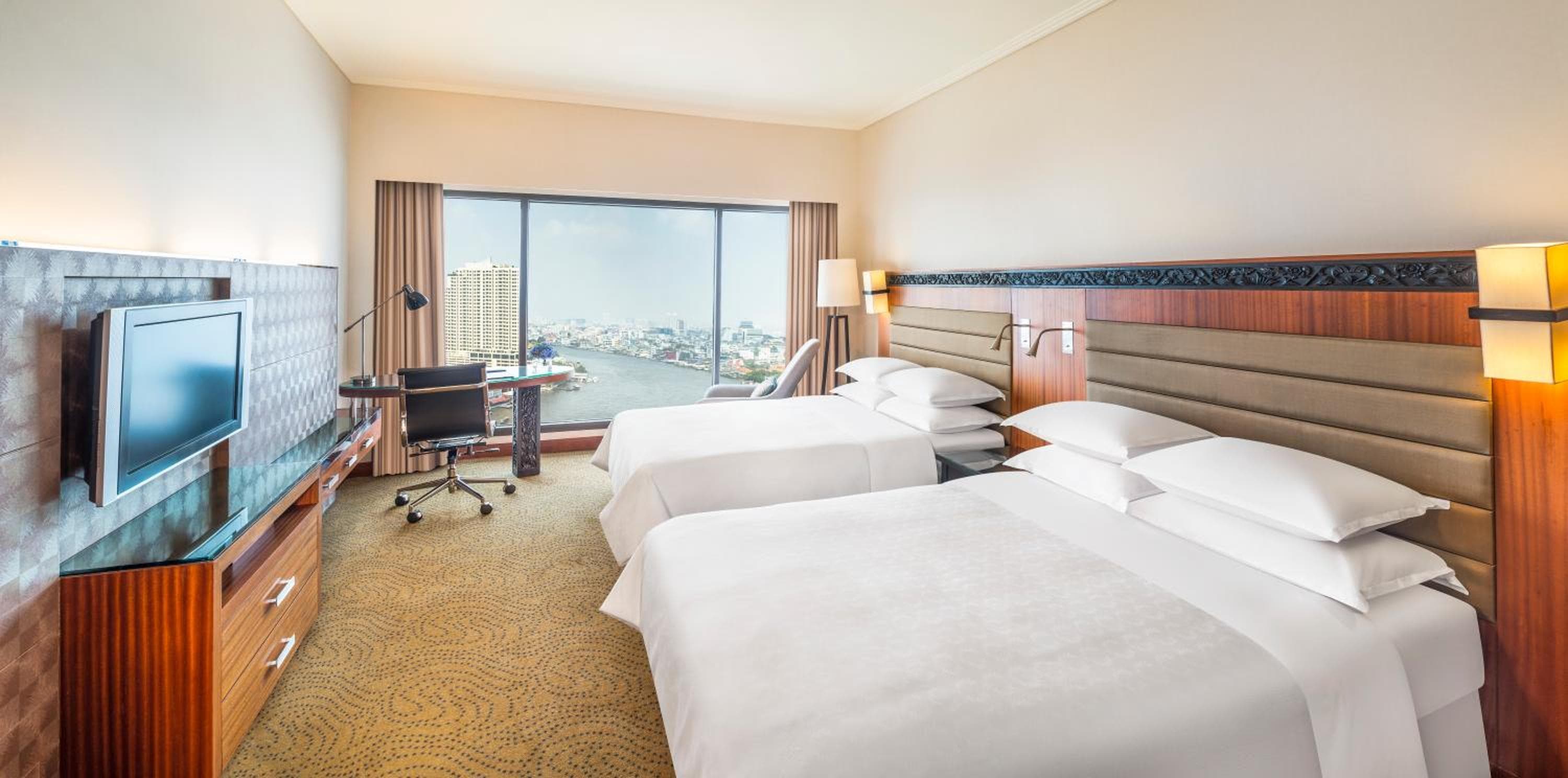 Royal Orchid Sheraton Riverside Hotel Bangkok — 16