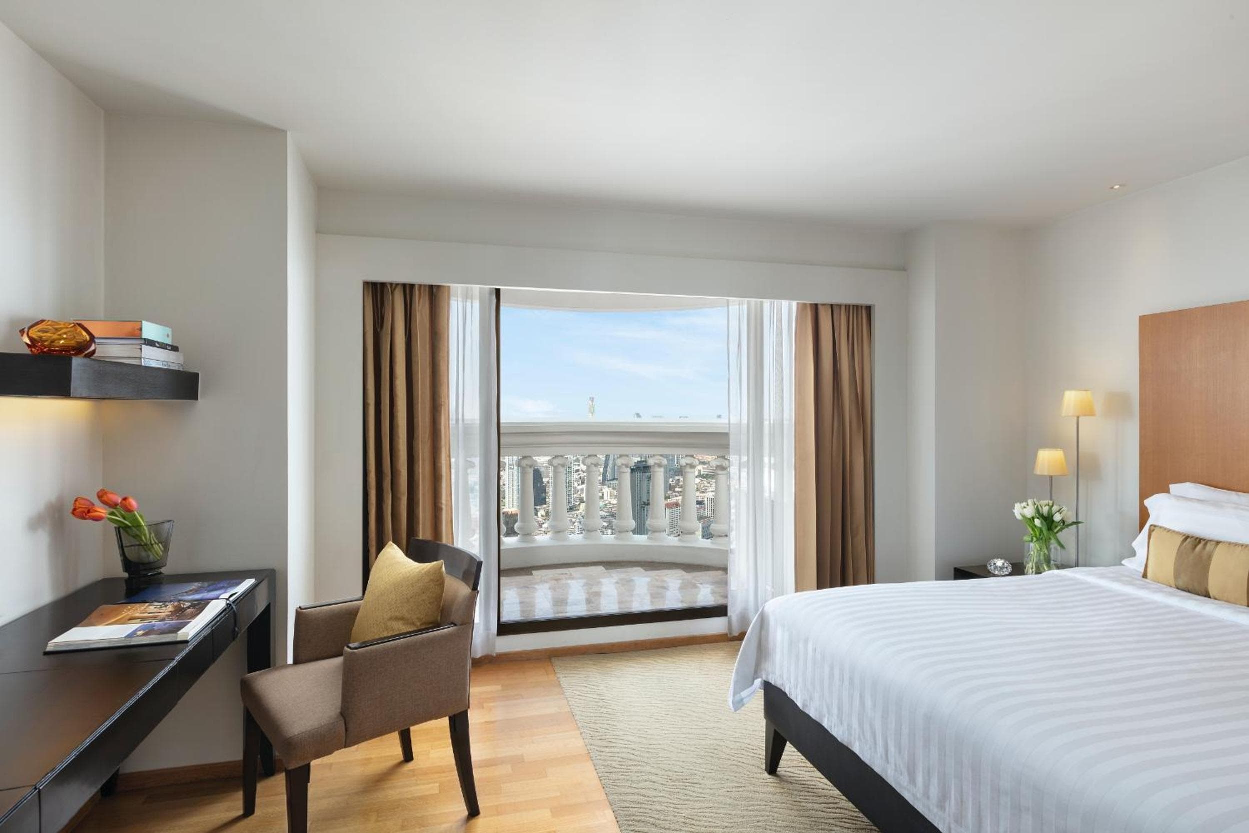 lebua at State Tower hotel, State Tower 1055 Silom Road, Bangrak, Bangkok, Thailand — photo 11