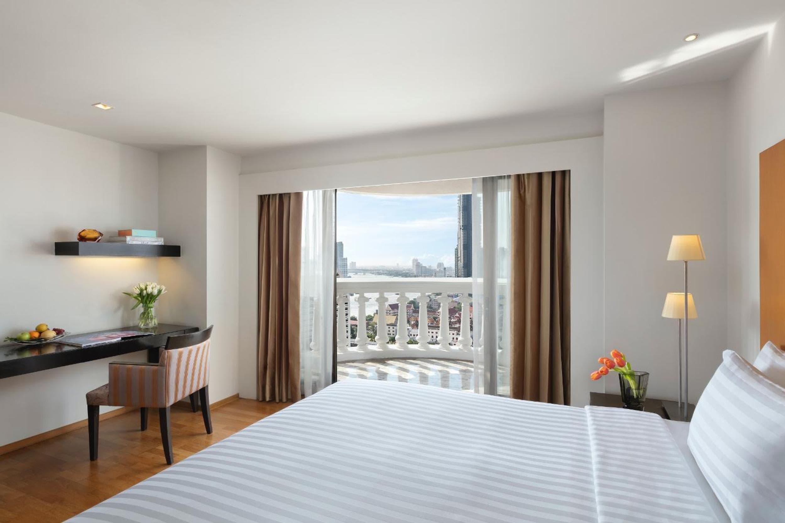 lebua at State Tower hotel, State Tower 1055 Silom Road, Bangrak, Bangkok, Thailand — photo 31