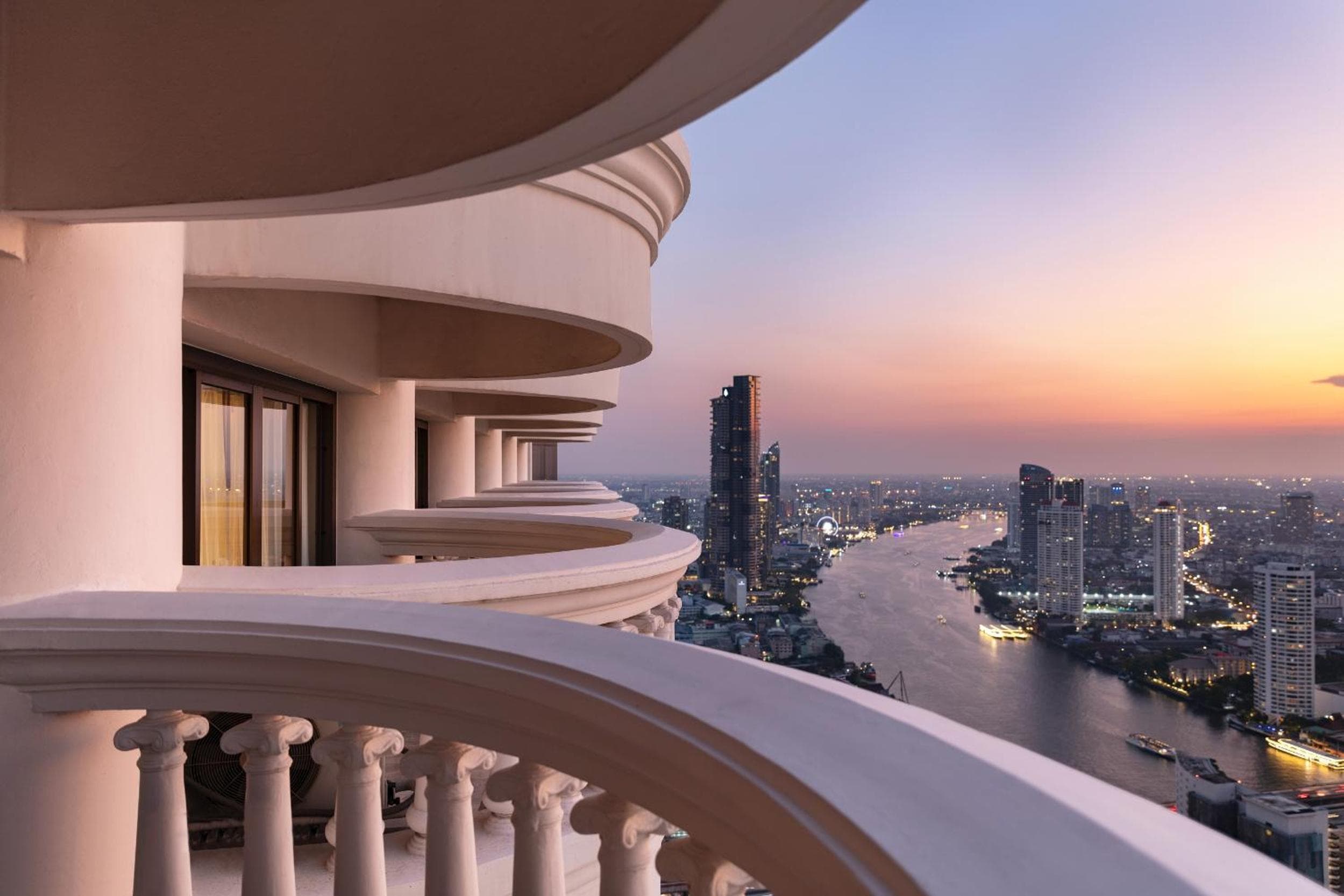 lebua at State Tower hotel, State Tower 1055 Silom Road, Bangrak, Bangkok, Thailand — photo 34