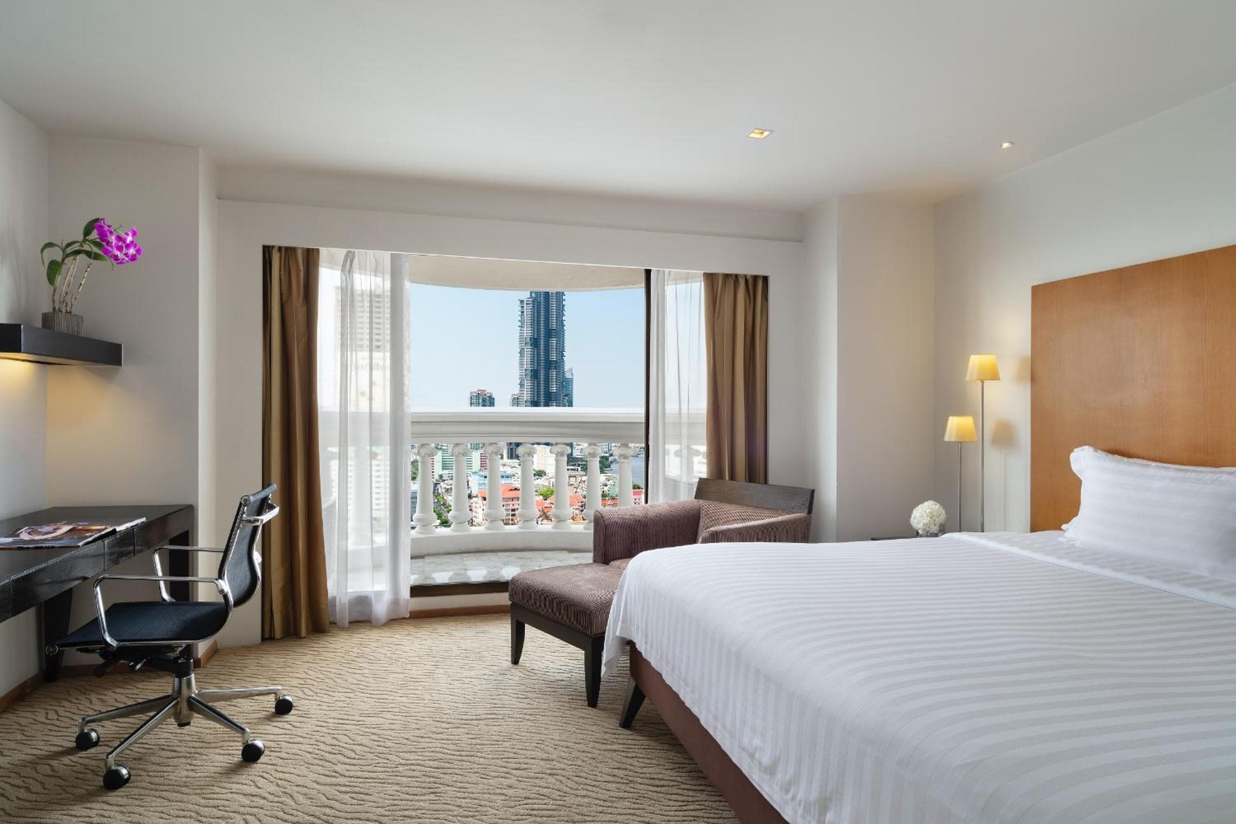 lebua at State Tower hotel, State Tower 1055 Silom Road, Bangrak, Bangkok, Thailand — photo 61