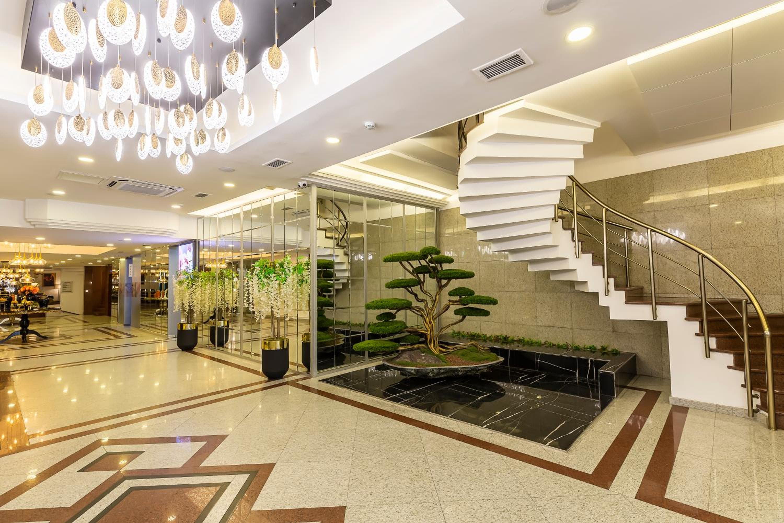 Marble Hotel — 8