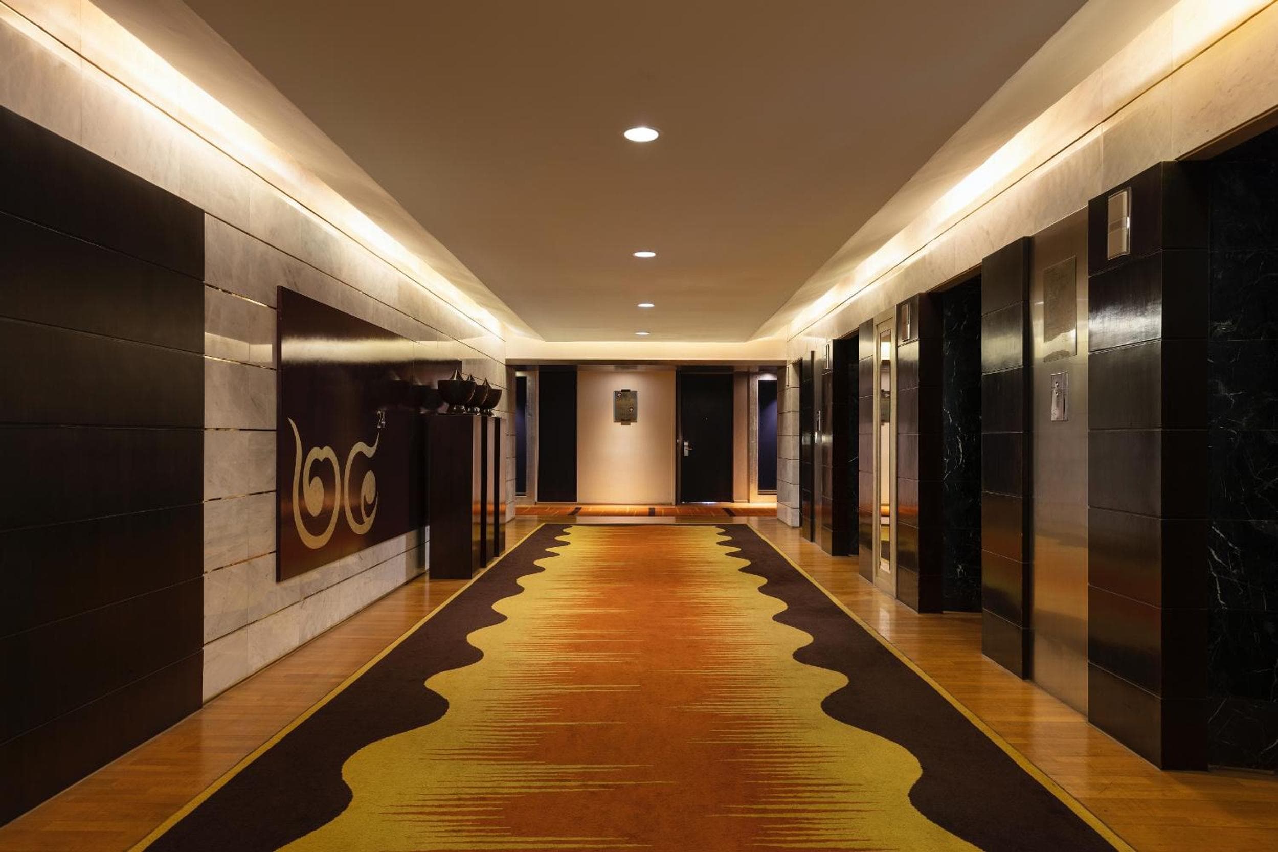 lebua at State Tower hotel, State Tower 1055 Silom Road, Bangrak, Bangkok, Thailand — photo 74