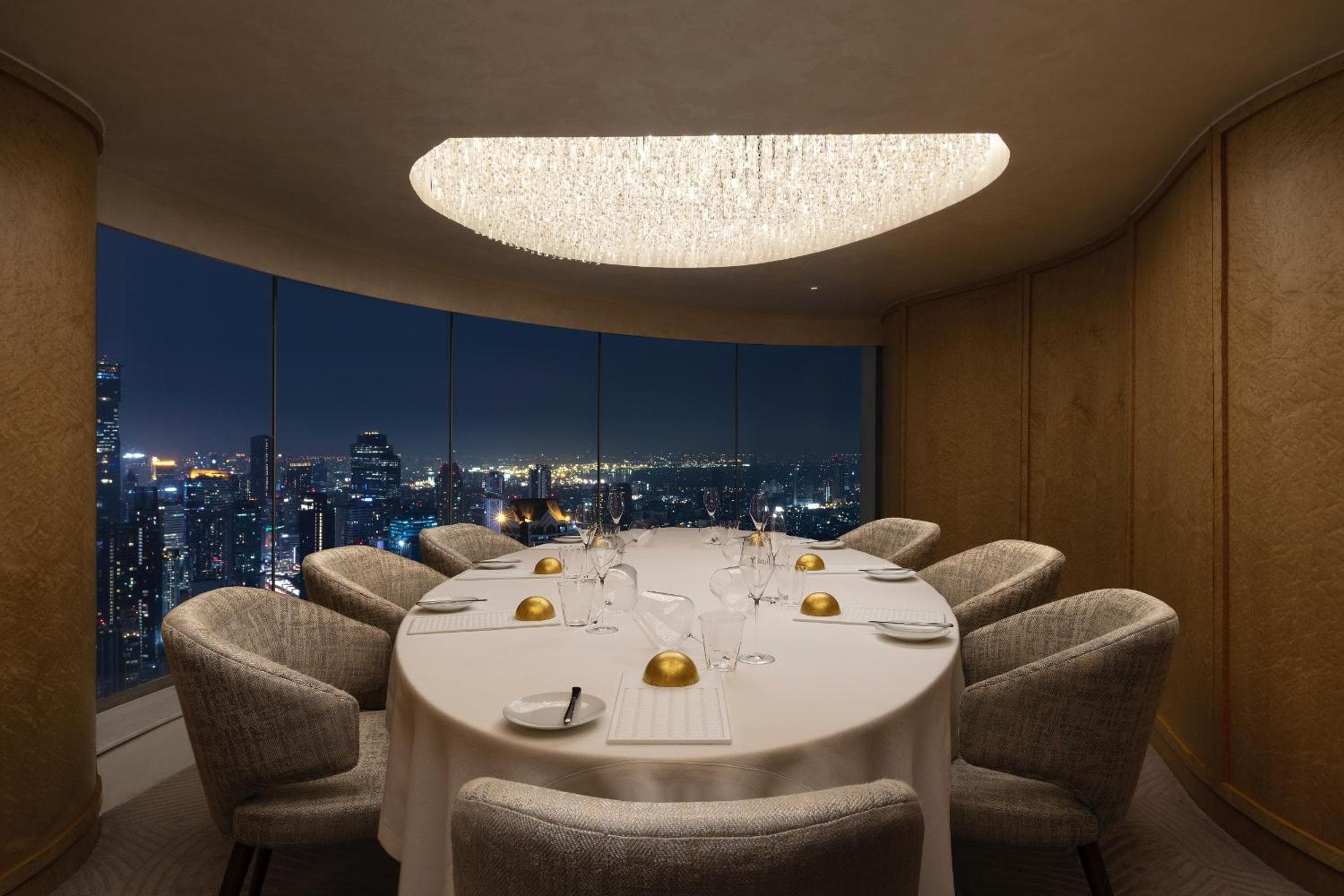 lebua at State Tower hotel, State Tower 1055 Silom Road, Bangrak, Bangkok, Thailand — photo 82