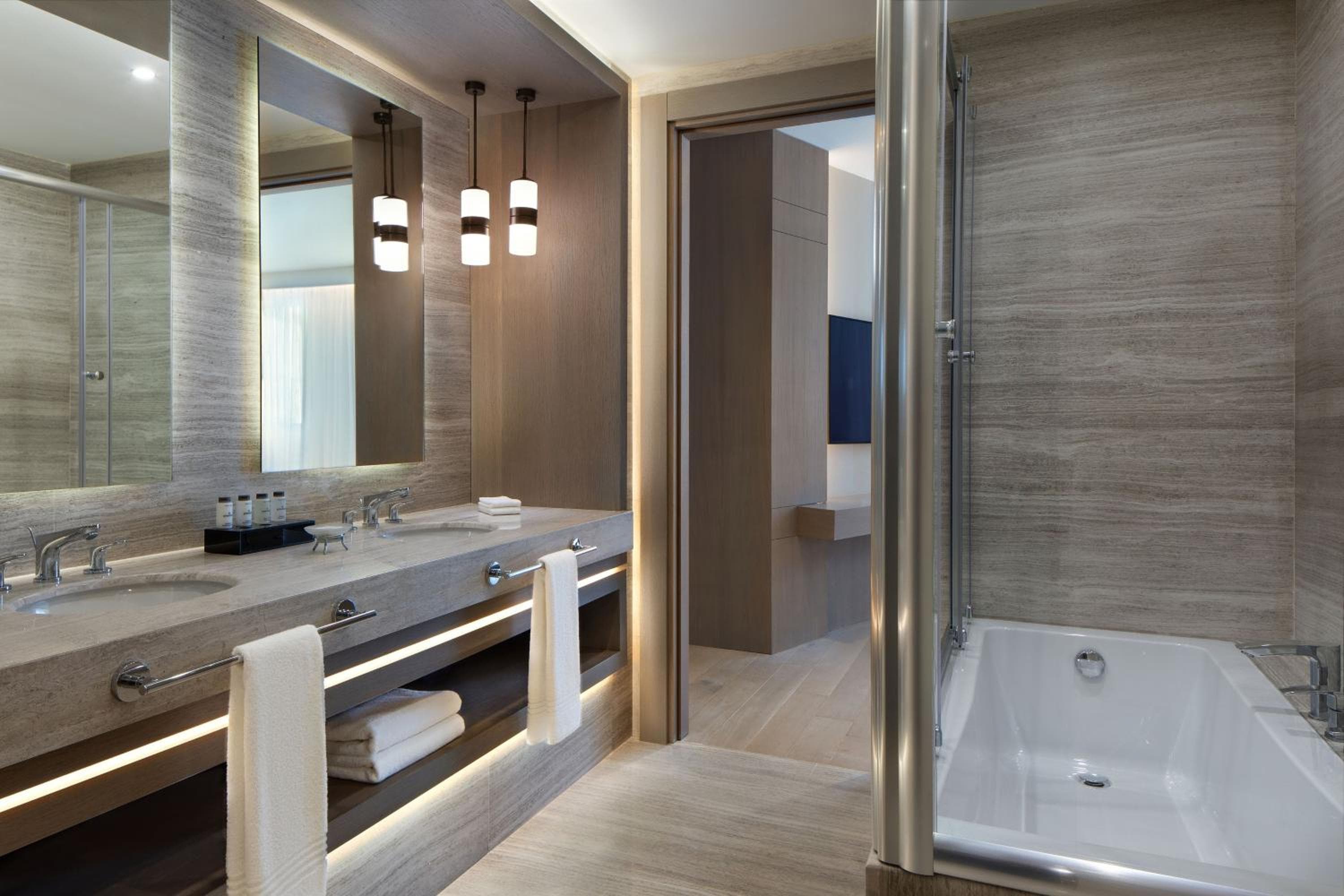 Sheraton Istanbul City Center — 17