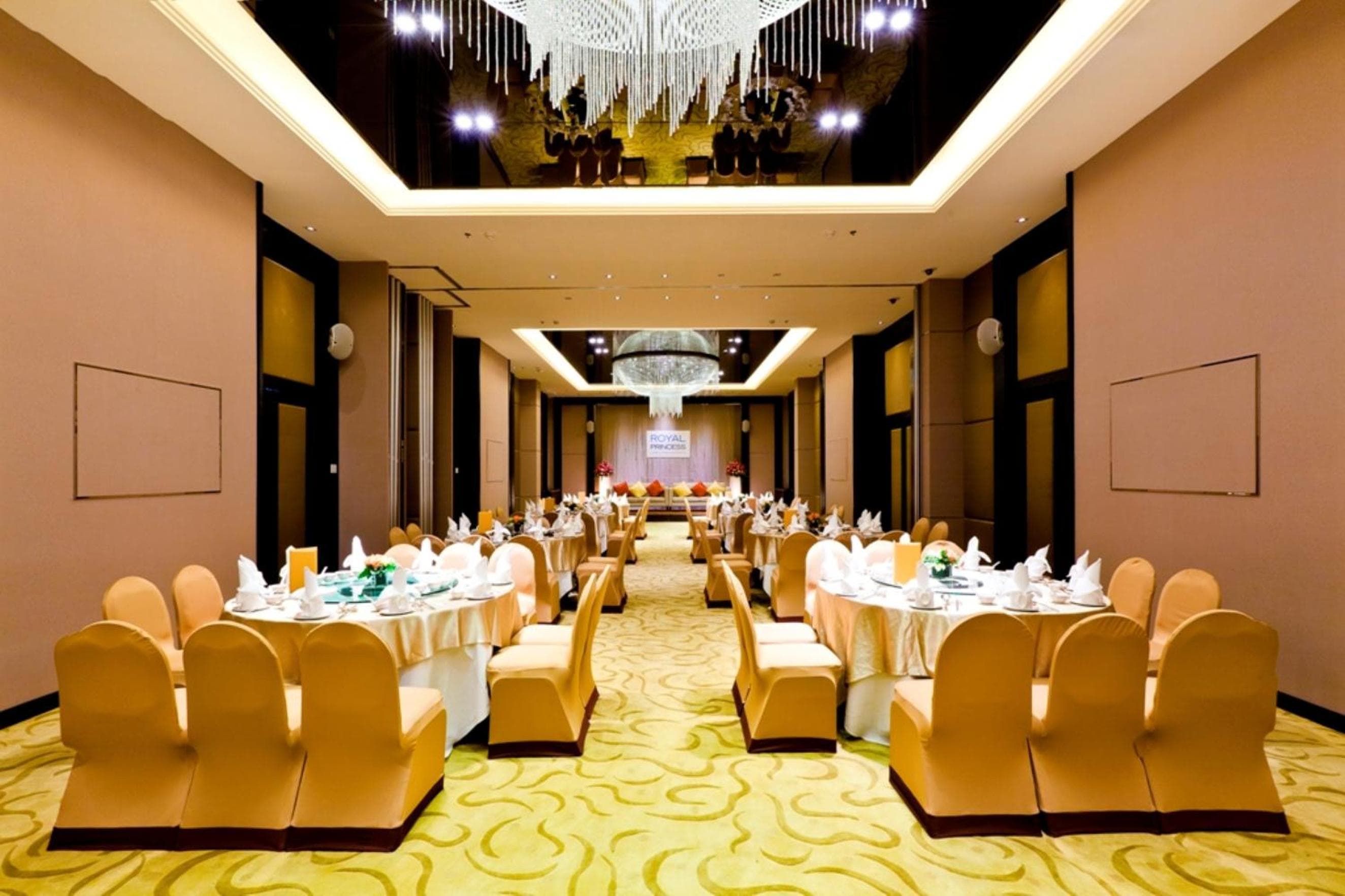 Royal Princess Larn Luang - SHA Extra Plus — 12