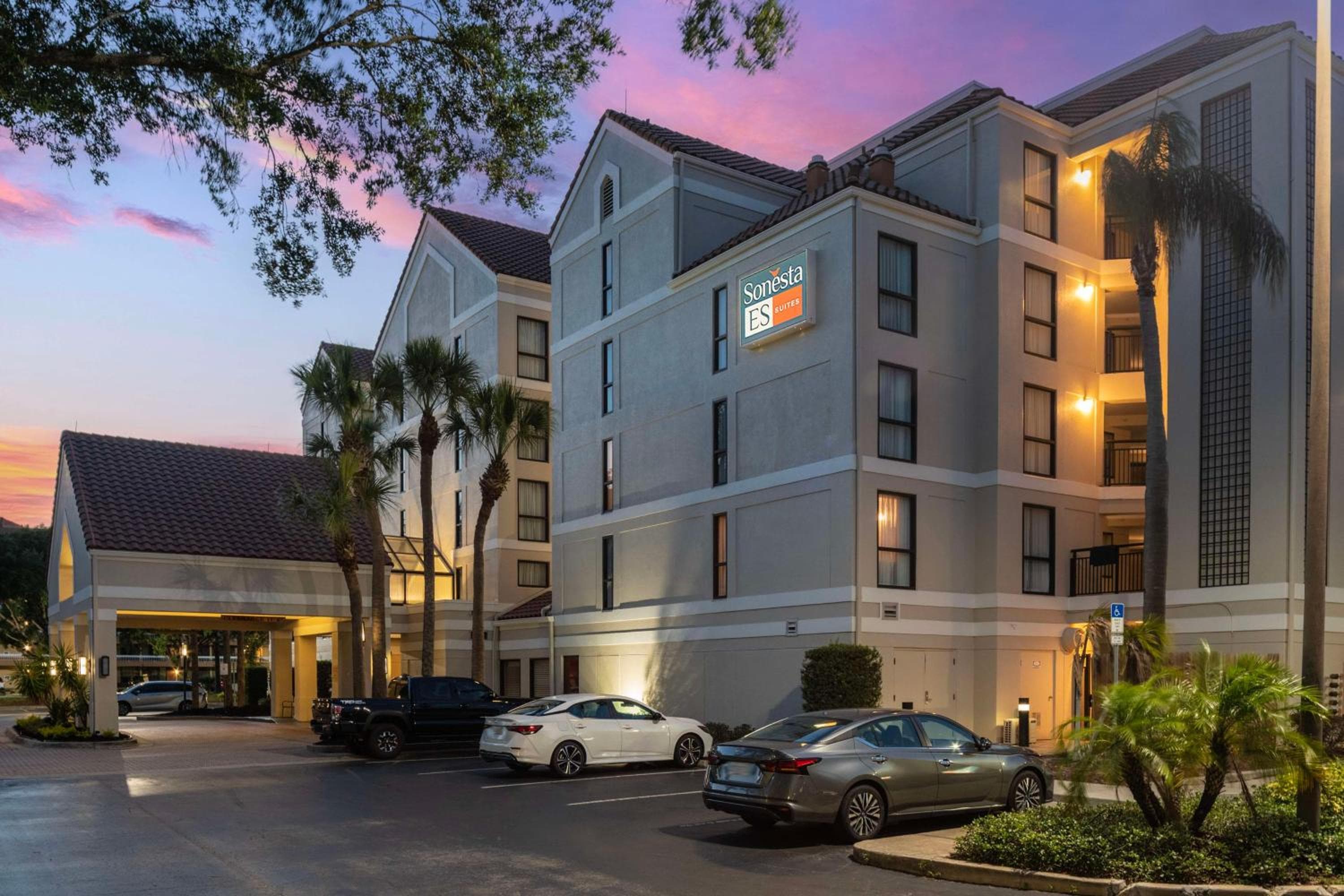 Sonesta ES Suites Orlando International Drive — 4