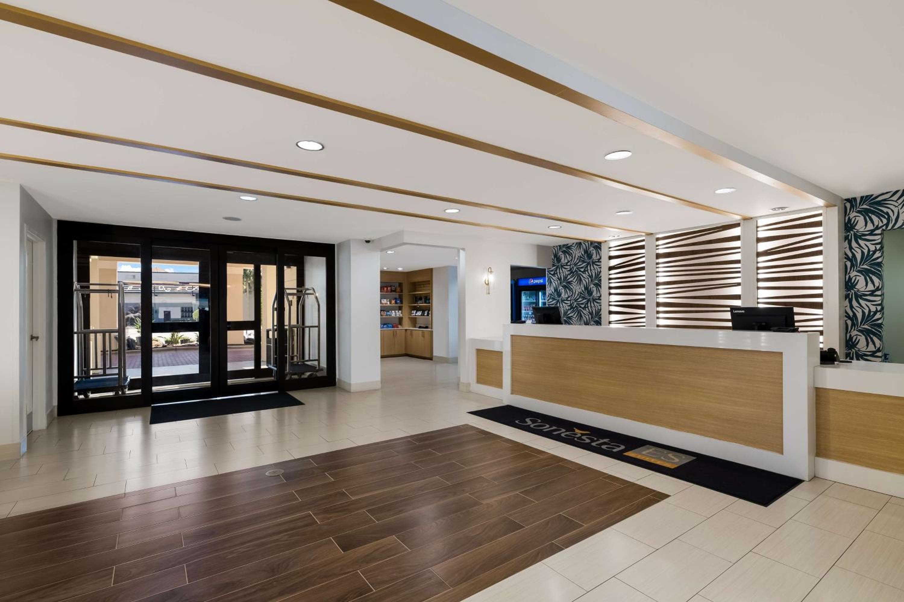Sonesta ES Suites Orlando International Drive — 6