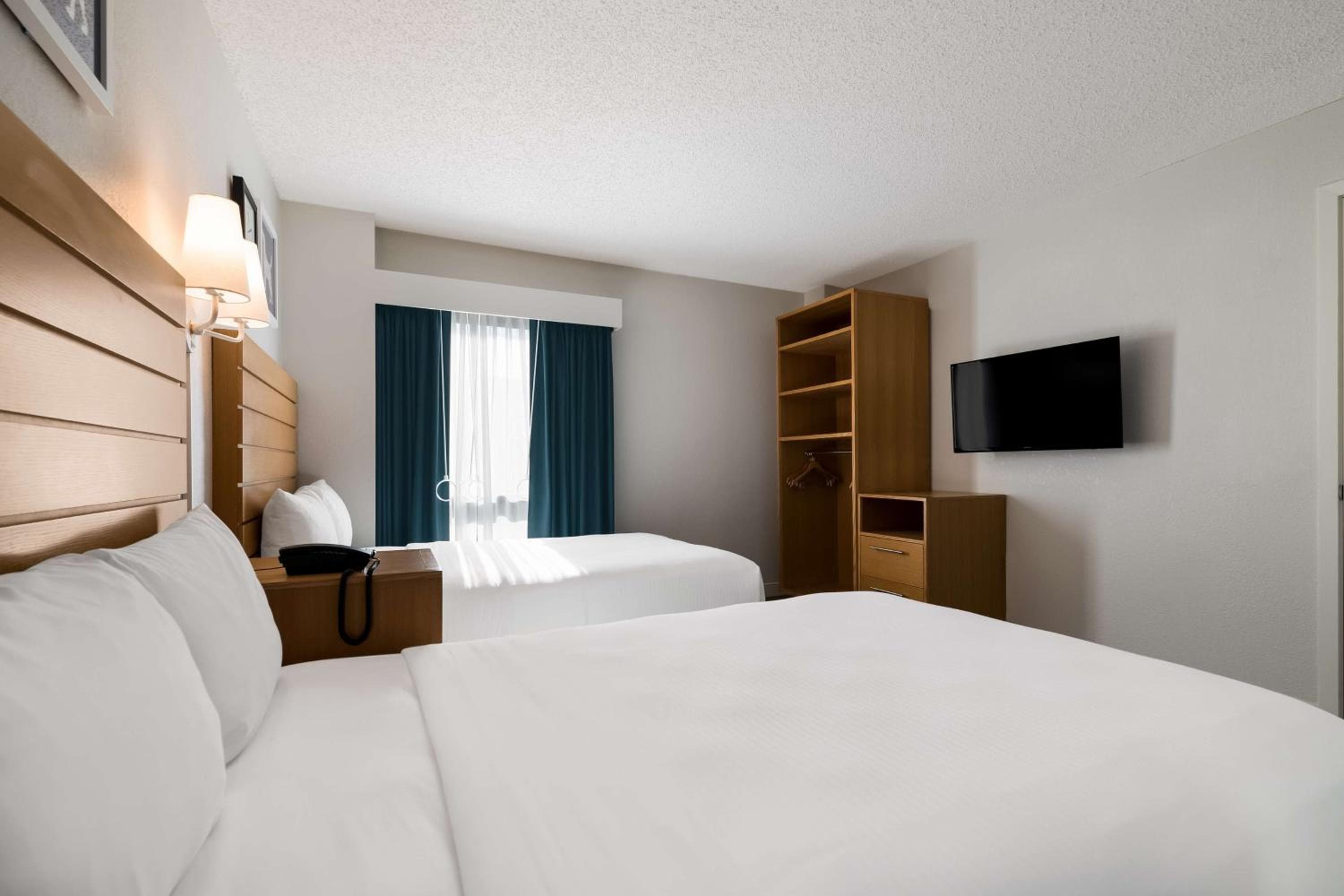 Sonesta ES Suites Orlando International Drive — 11