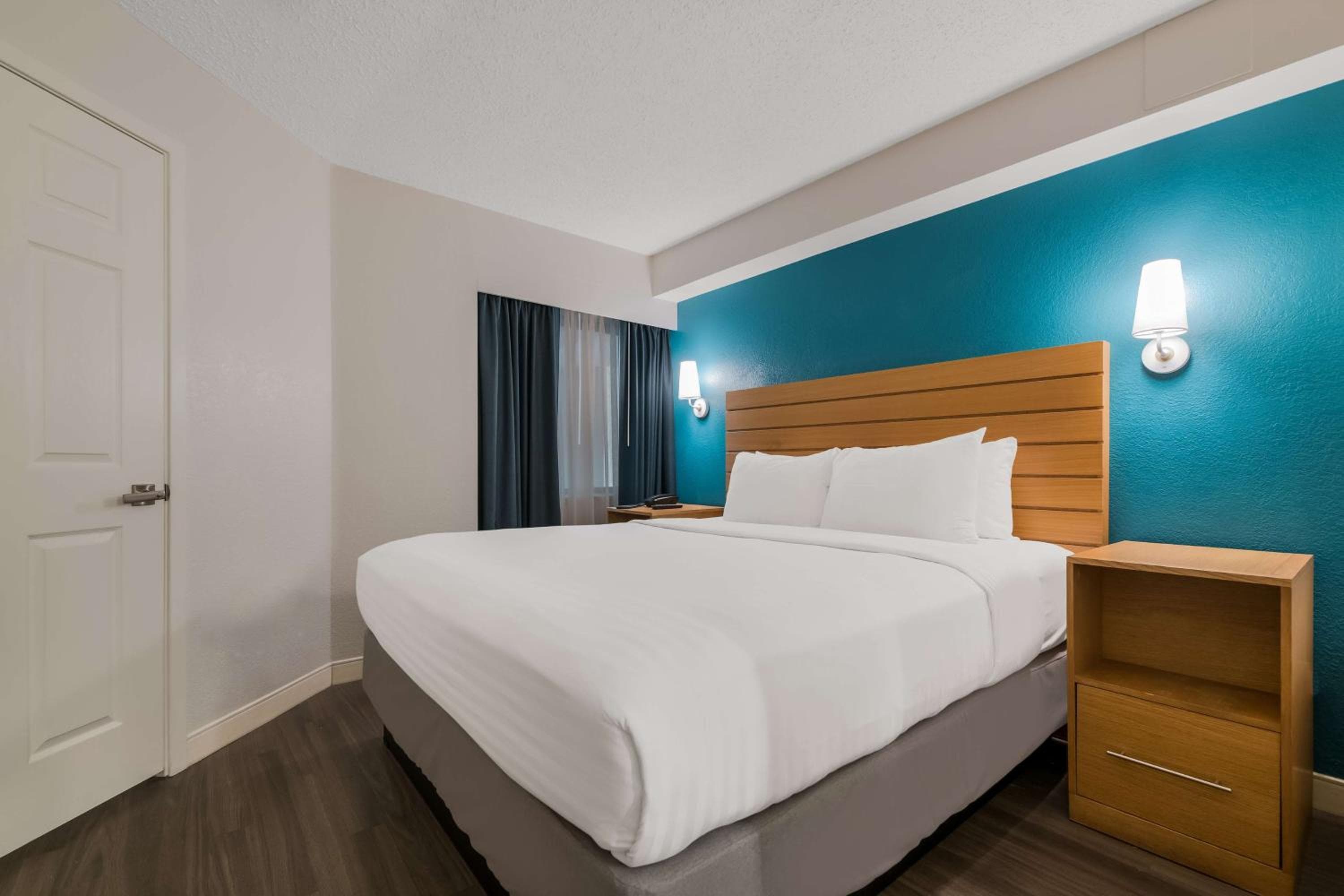Sonesta ES Suites Orlando International Drive — 14