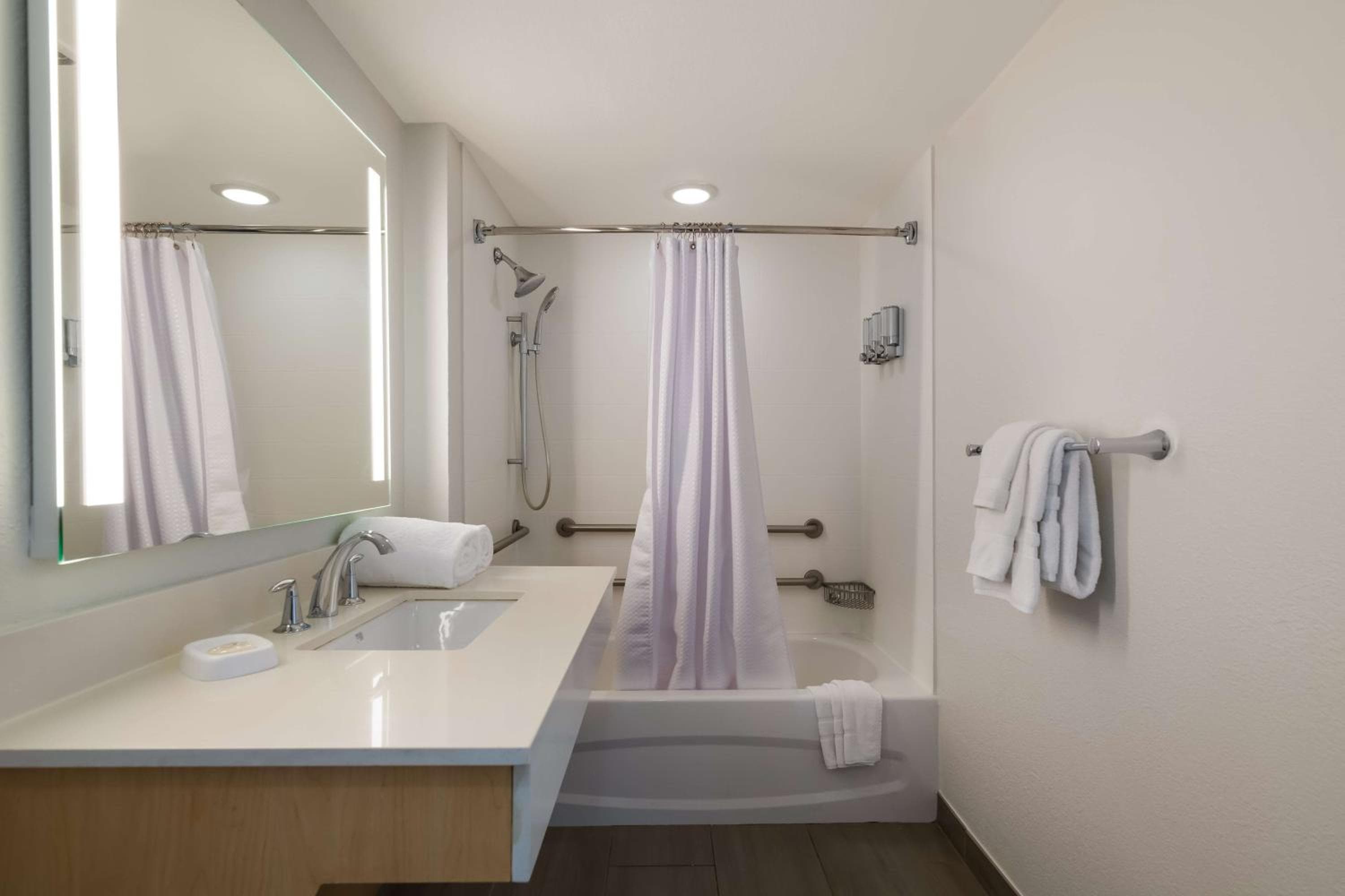 Sonesta ES Suites Orlando International Drive — 18