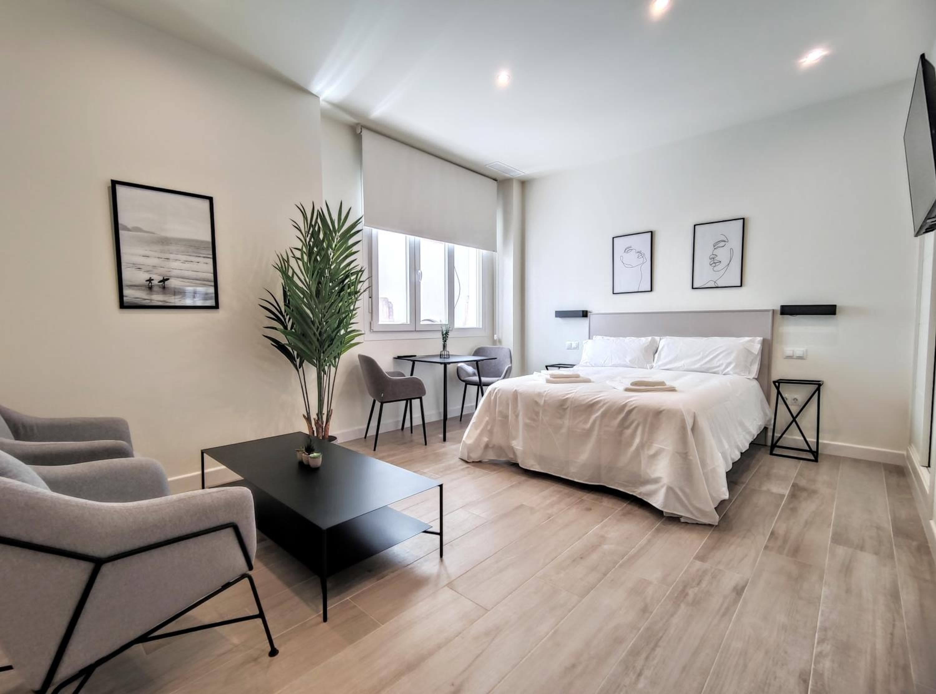 Duque Boutique Stay by ELE Apartments — 10