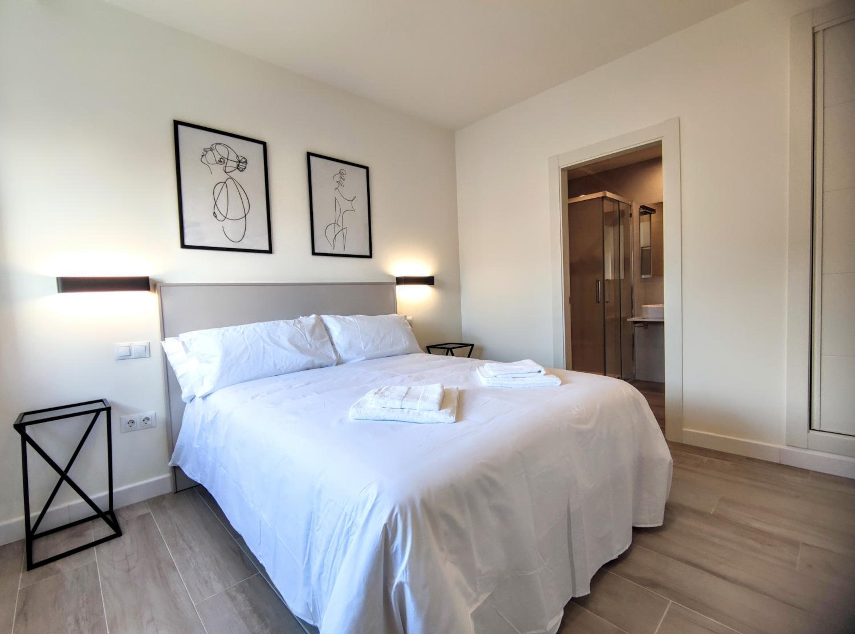 Duque Boutique Stay by ELE Apartments — 13
