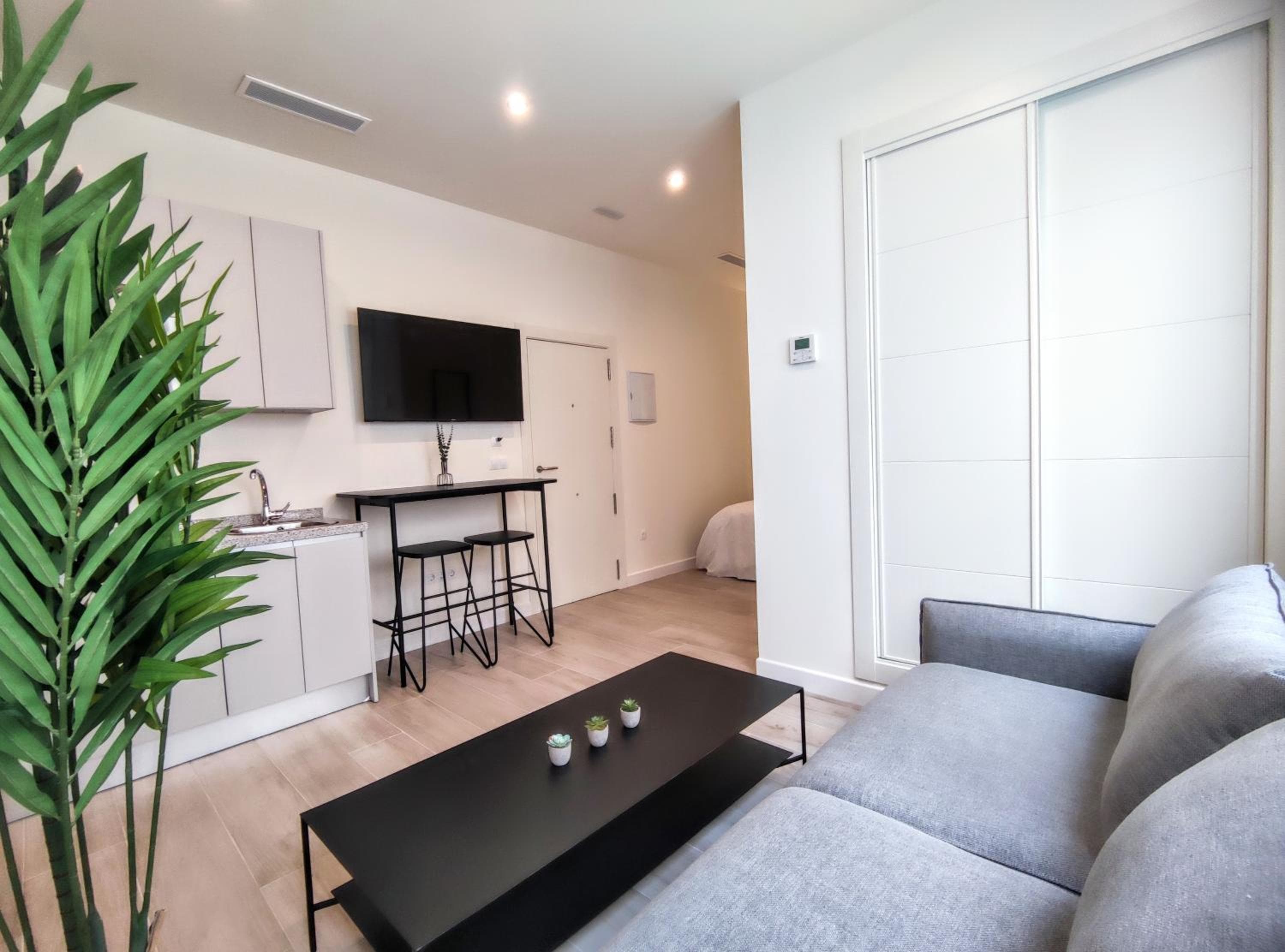 Duque Boutique Stay by ELE Apartments — 11